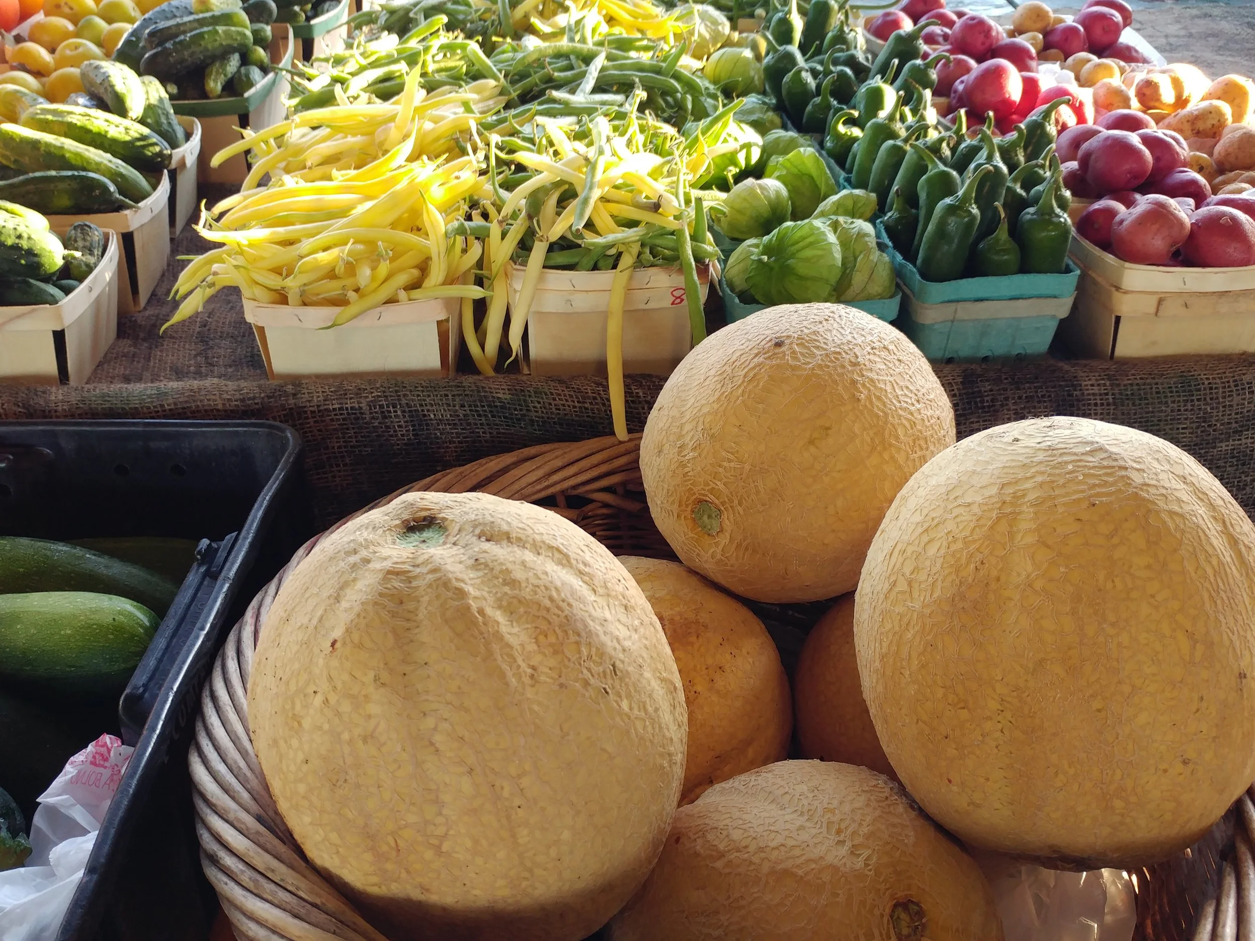 Summer Tomato and Cantaloupe Salad