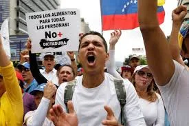 Ecuador government moves amid uncontrollable protests