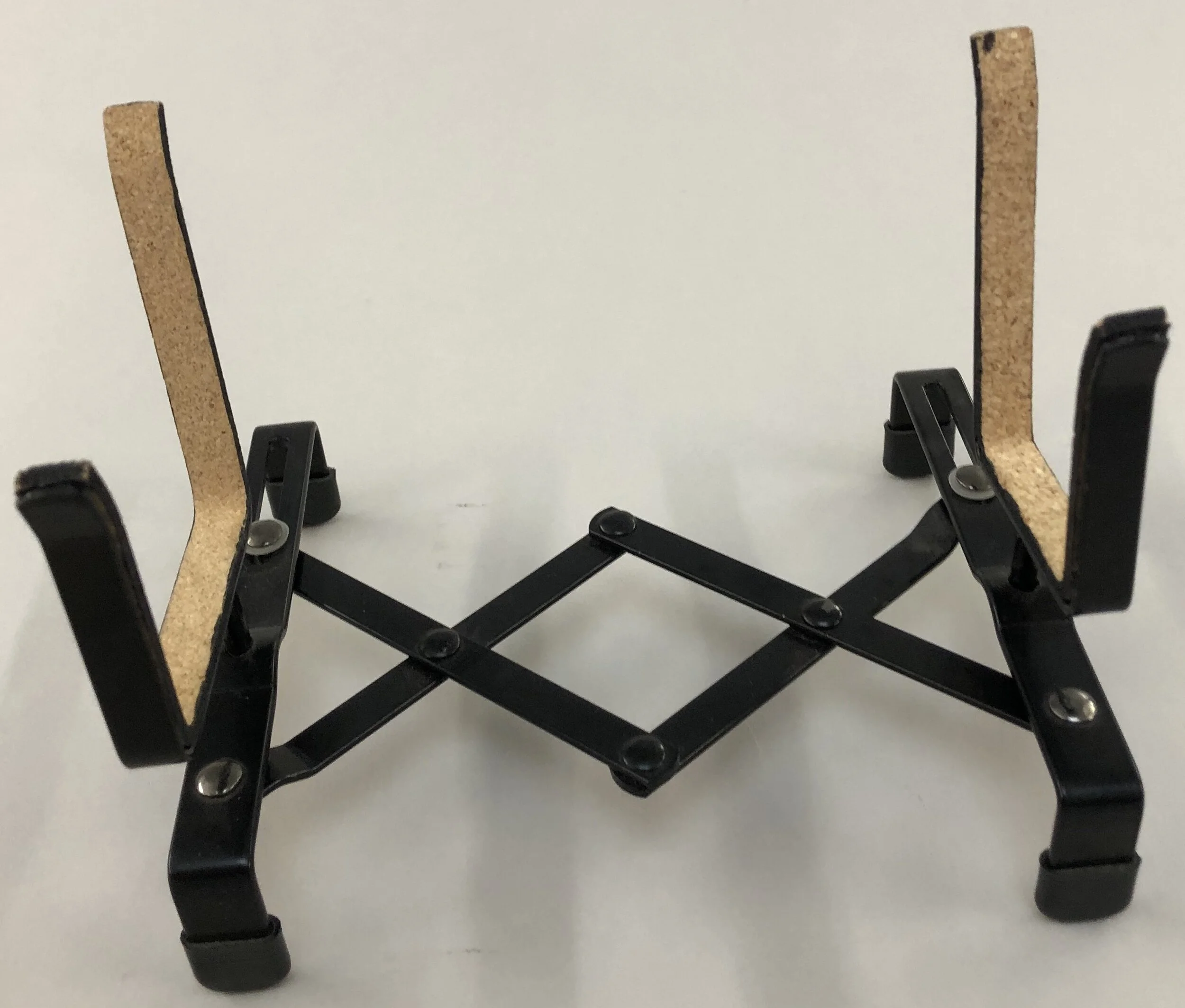 Intl folding vln stand.jpeg