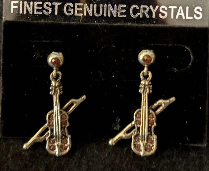 Amber earrings.jpg