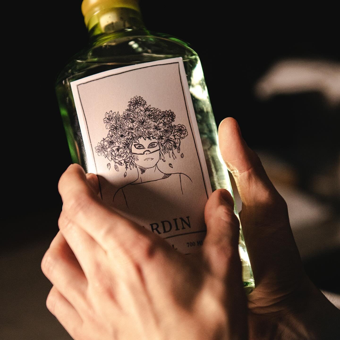 Last week,@kol.mezcaleria have launched their own line of house mezcals and agave spirits. 

Championing small-scale producers in collaboration with @sin_gusano , the new line showcases the variety of agave flavours and distillation methods used thro