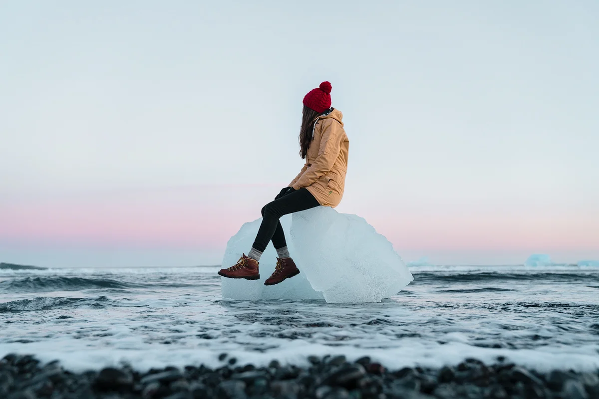 Jokulsarlon-Beach-Iceberg.jpg