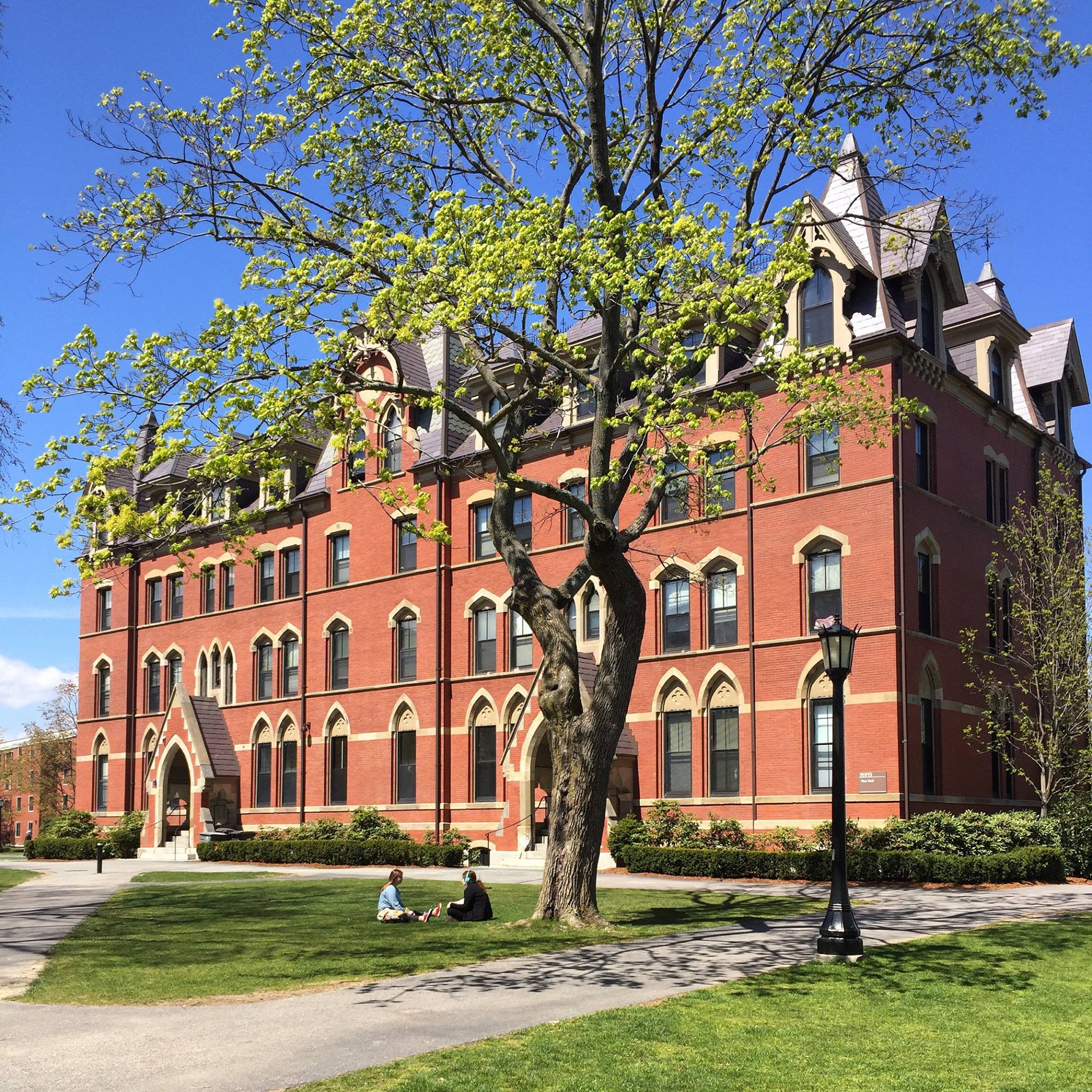 tufts university college tours