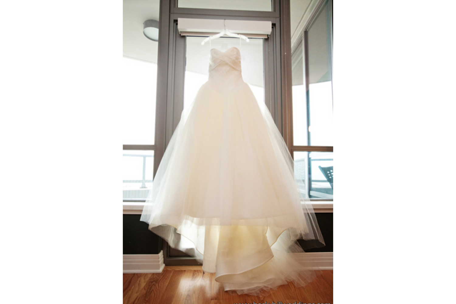 Chicago Wedding at River East Art Center and Holy Name Cathedral