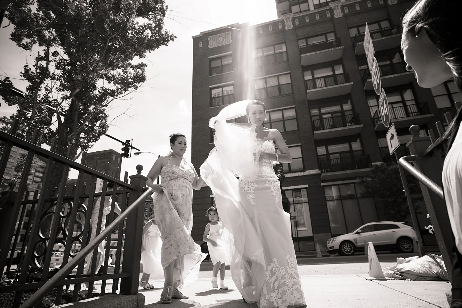 first-look-wedding-pictures-veil-chicago-planners-engaging-events-by-ali.jpg