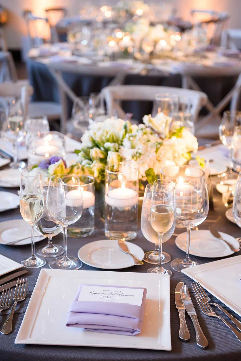 table-place-settings-best-wedding-planner-chicago-engaging-events-by-ali.jpg