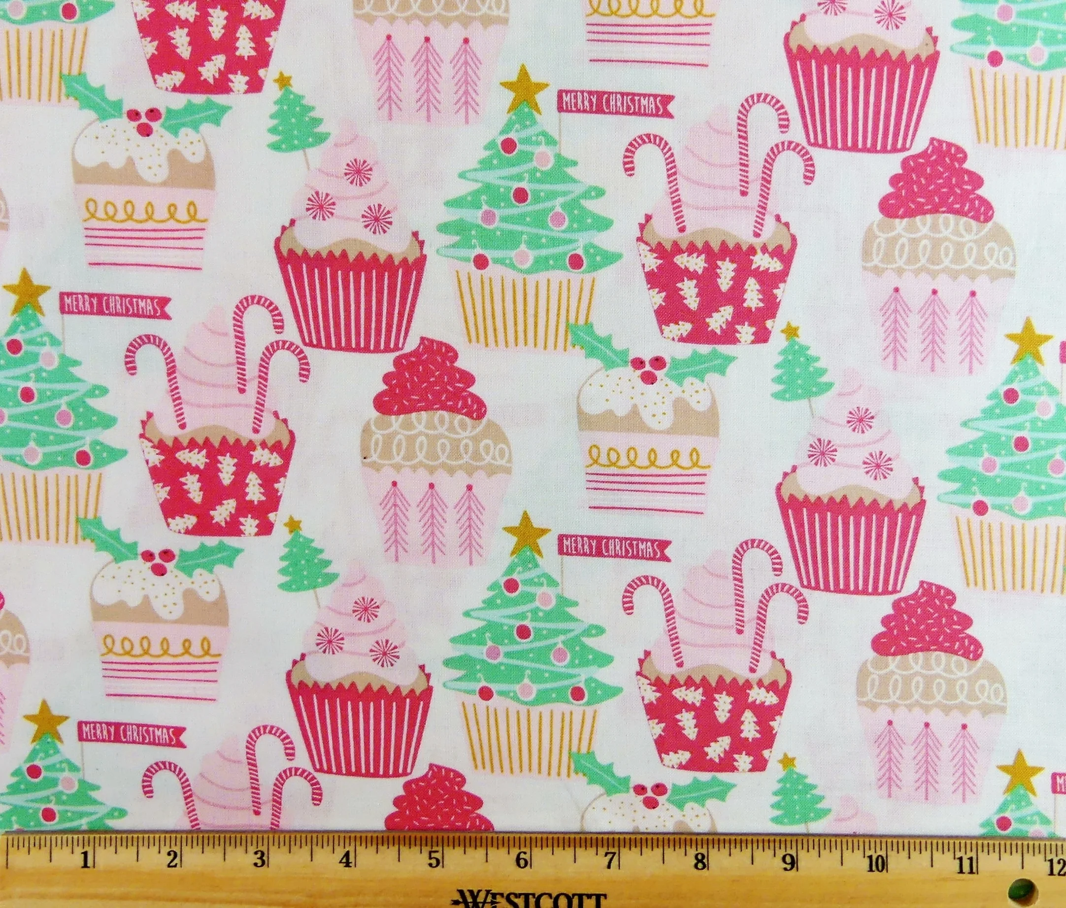 Christmas Cupcake.JPG