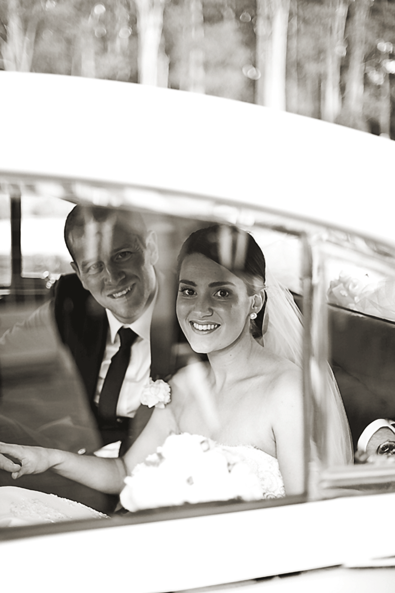 Celebrity-cars---bride2-BW.png