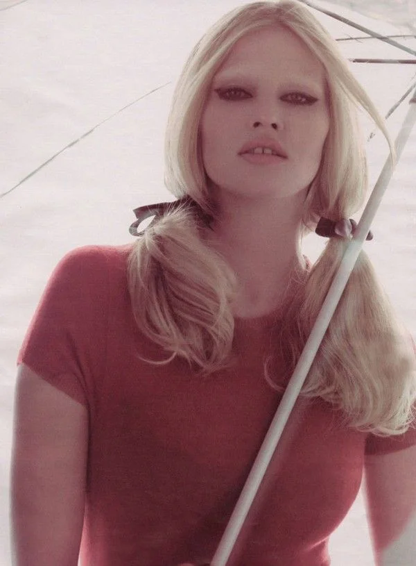 11fd8b48ea7b59e74a6025056422720a--lara-stone-w-magazine.jpg