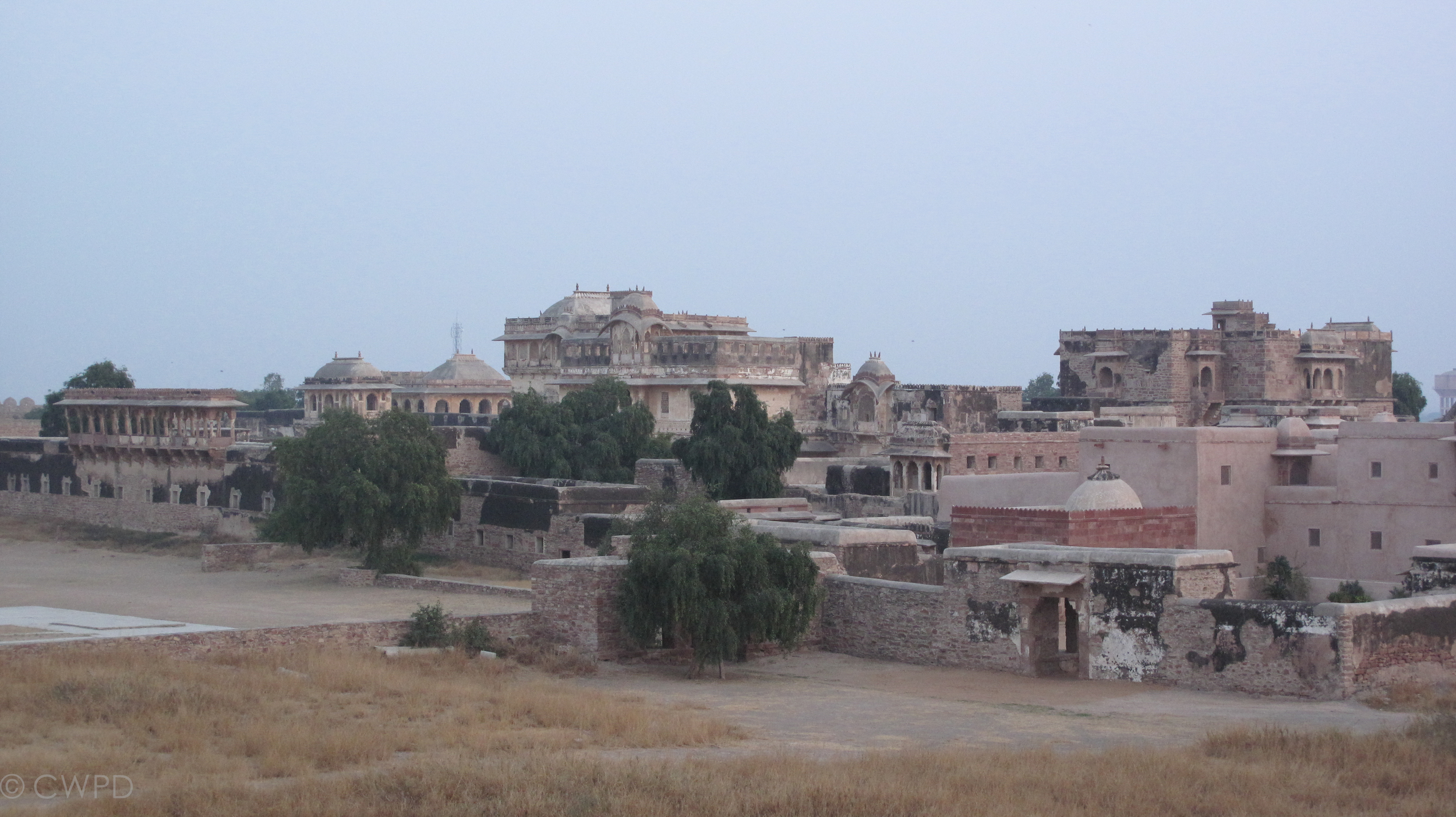  General view of the view of the Ahhichattragarh Fort and Palace Complex at Nagaur in Rajasthan, India.  Image © Courtauld CWPD 