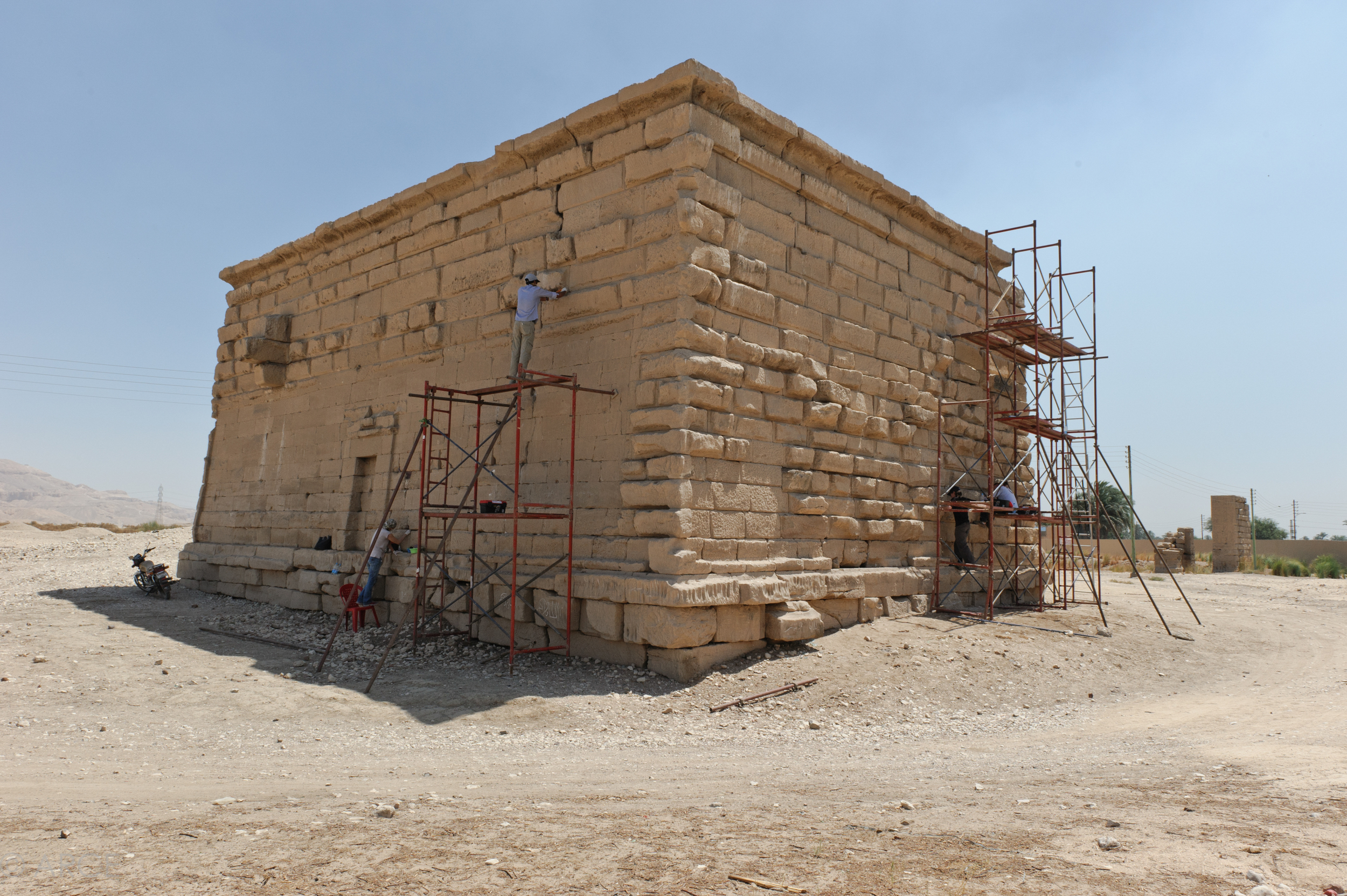  Repointing and filling of the temple’s exterior cracks with a tailor-made lime mortar.  Image © ARCE, 2012 