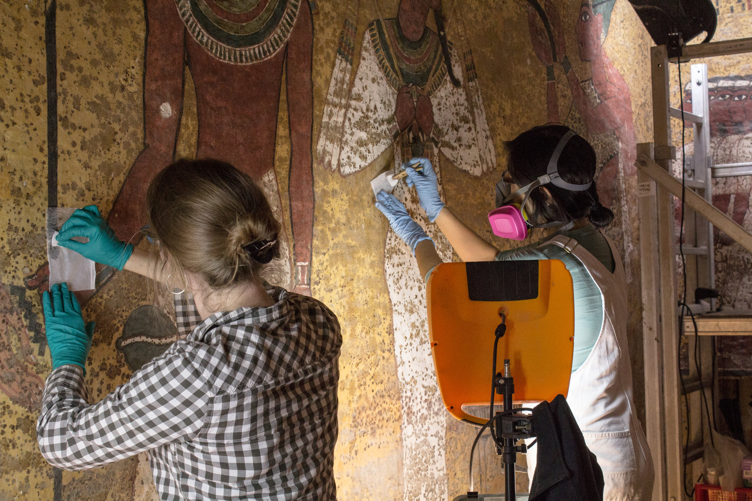  Non-original coatings and drips from previous interventions were reduced as far as possible by using an appropriate solvent to solublize and absorb them into tissue.&nbsp;  Image © J. Paul Getty Trust, 2016 