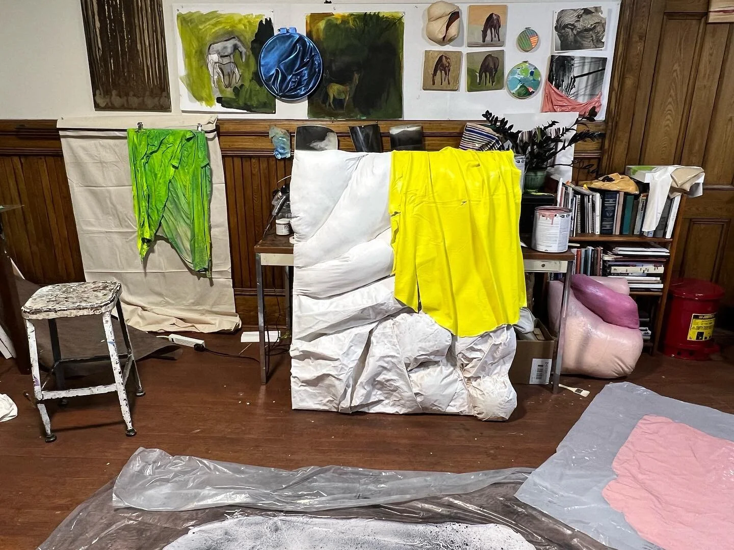In the studio - Working up a storm for an upcoming show! 

#artist #studio #artworkinprogress #acrylicpainting #latex #abstractart #process #sculpturalpainting #contemporaryart #gluttony #RAW
