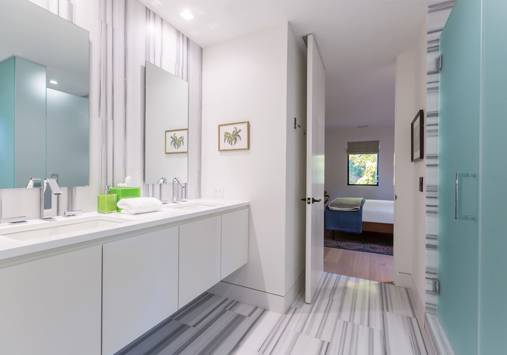 Guest bath.jpg