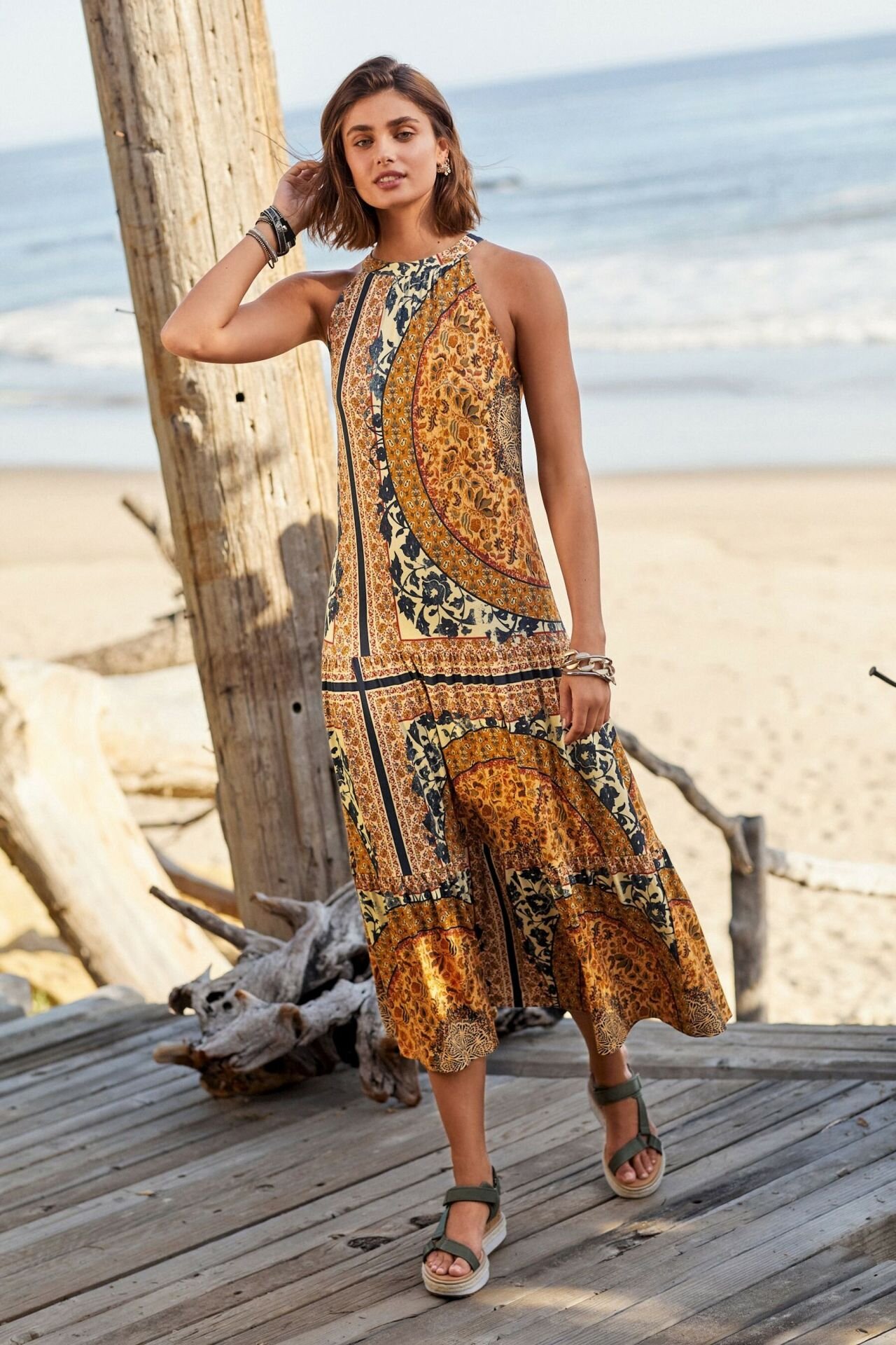 taylor-hill-next-summer-campaign-2021-9.jpeg
