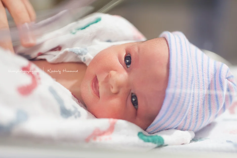 baylor grapevine birth photography, fresh 48 photography, dfw birth photography, cesarean birth, breastfeeding, newborn photography, fort worth birth photography, grapevine birth photography