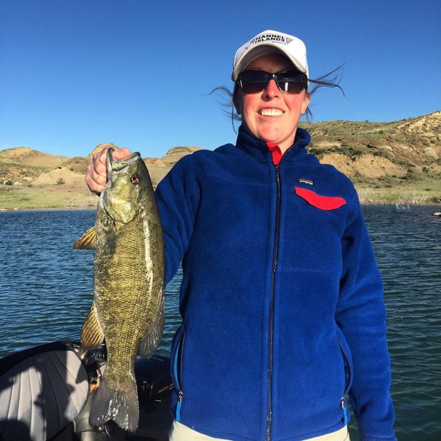 Smallies all day long!! #flyfishing #bigskycountry #406 #fortpeck #smallmouthbass #smallmouth