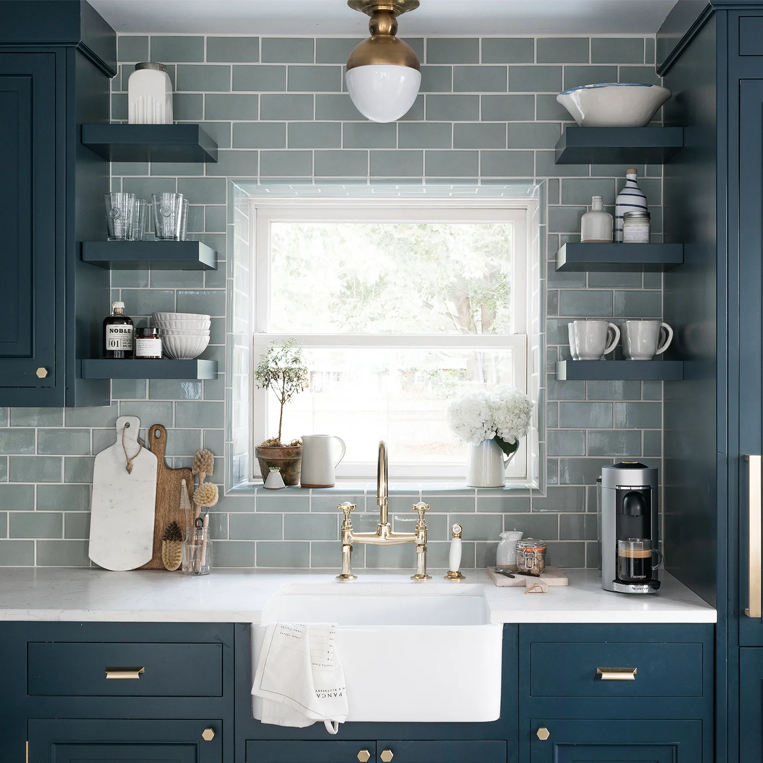 bright-bazaar-beach-house-kitchen-1.jpg