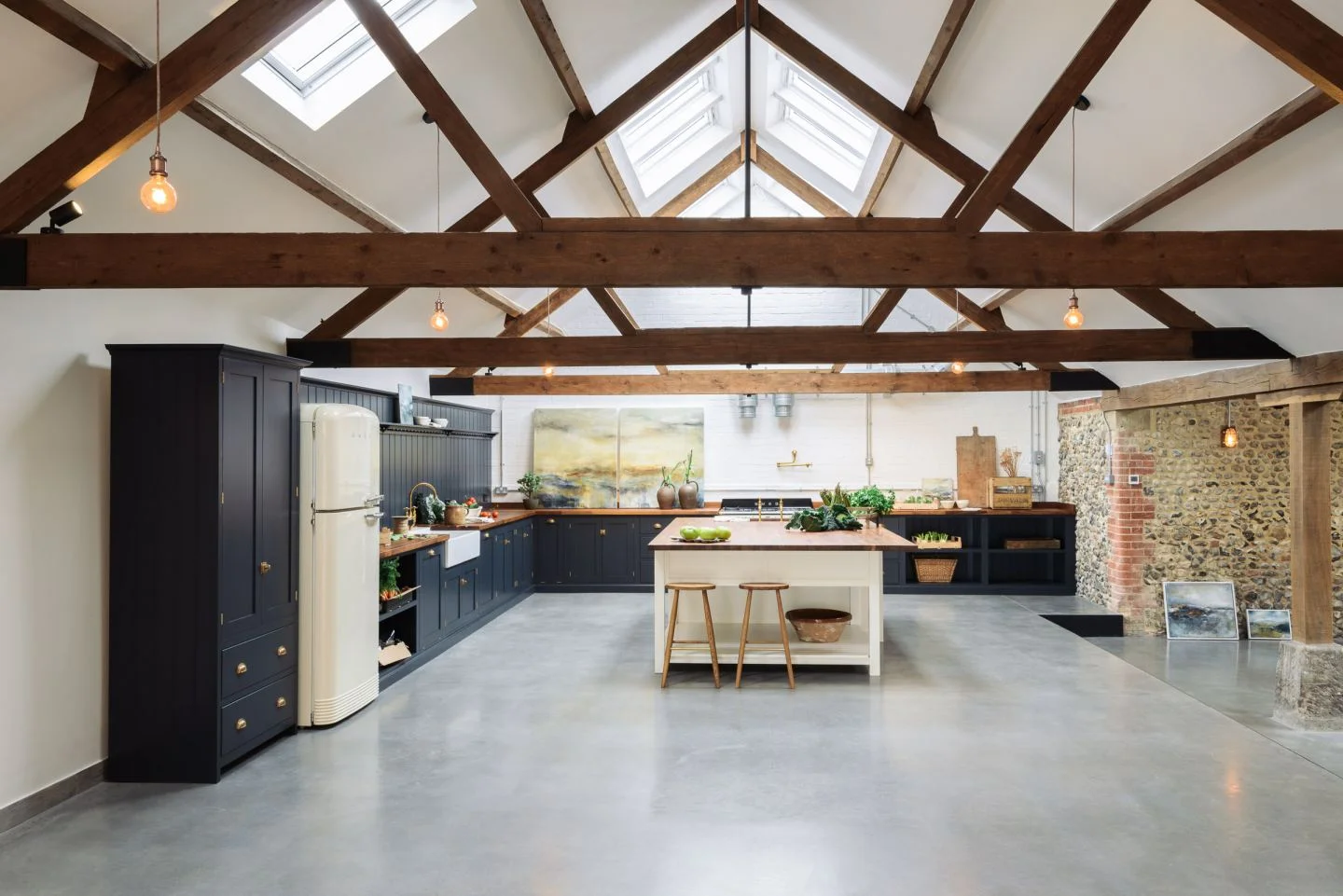1.-The-Real-Shaker-Kitchen-by-deVOL.jpg