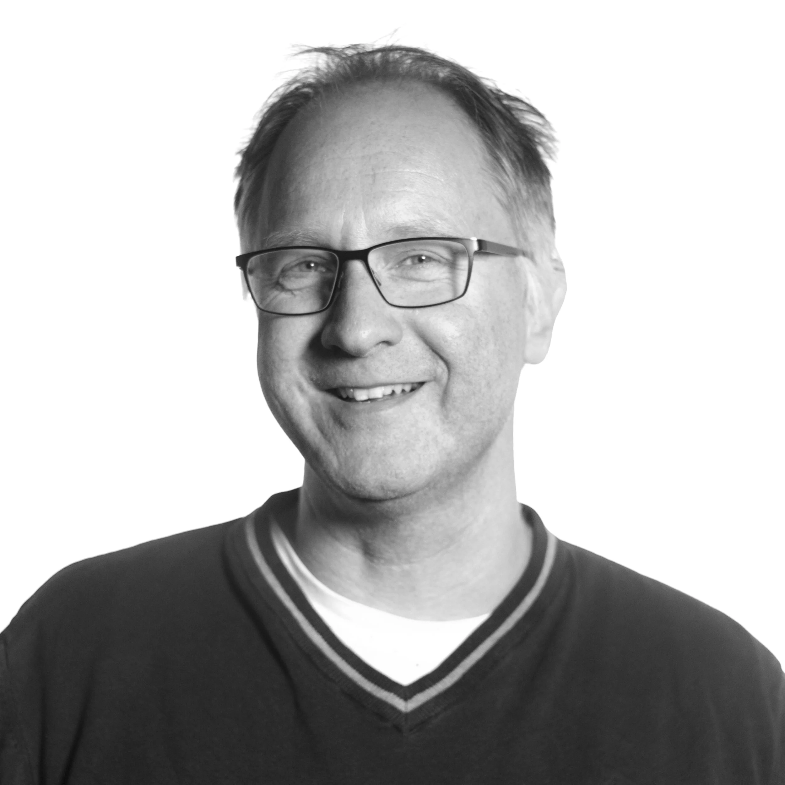 Fredrik Forssman Tlf: 776 97 870 E-post Leder for KOFOR-Kompetansesenter for musikkbransjen i Nord-Norge samarbeidspartner i Rytmisk Kompetansenettverk i Nord( RYK)