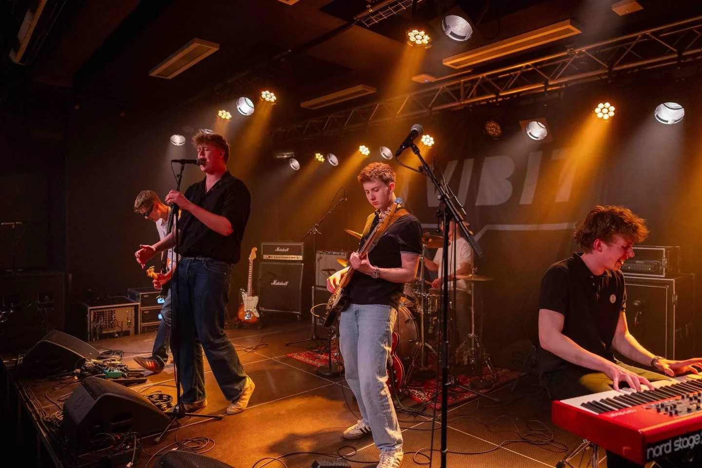 Feedback Live er over for denne gangen og for en kveld det ble!

Vi har mange &aring; takke!
Tusen takk til de fem fantastiske bandene og artistene som sto p&aring; scenen og ga oss en utrolig musikkopplevelse. En stor takk til v&aring;rt fagpanel, C