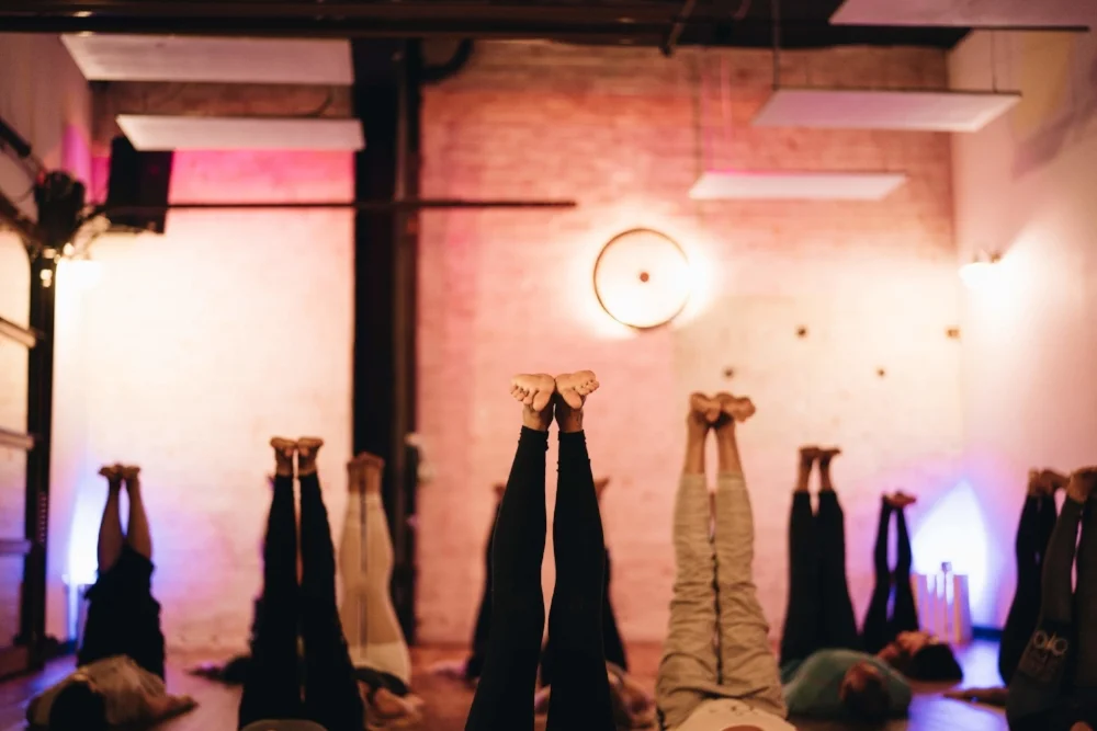 yoga_class_legs-min.jpg