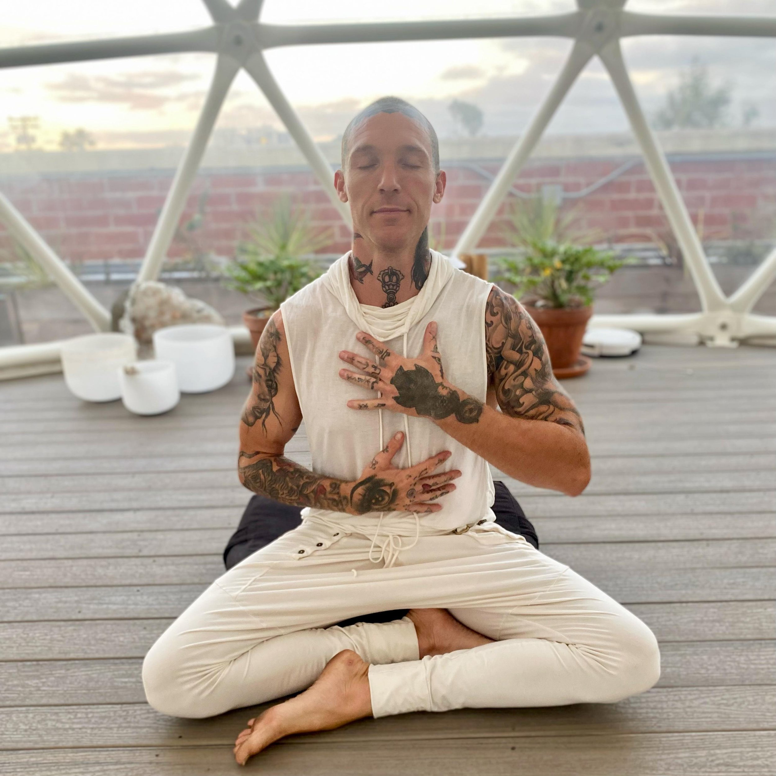 Last chance to sign up for our Breathwork Intensive Training with @johnleebeck April 25th-28th 🧘&zwj;♂️ Join us this spring on a (30 Hours CEU) yogic breathwork journey 🙏⁣⁣
⁣⁣
Immerse yourself on a a 4-day Breathwork Intensive in La Jolla to deepen