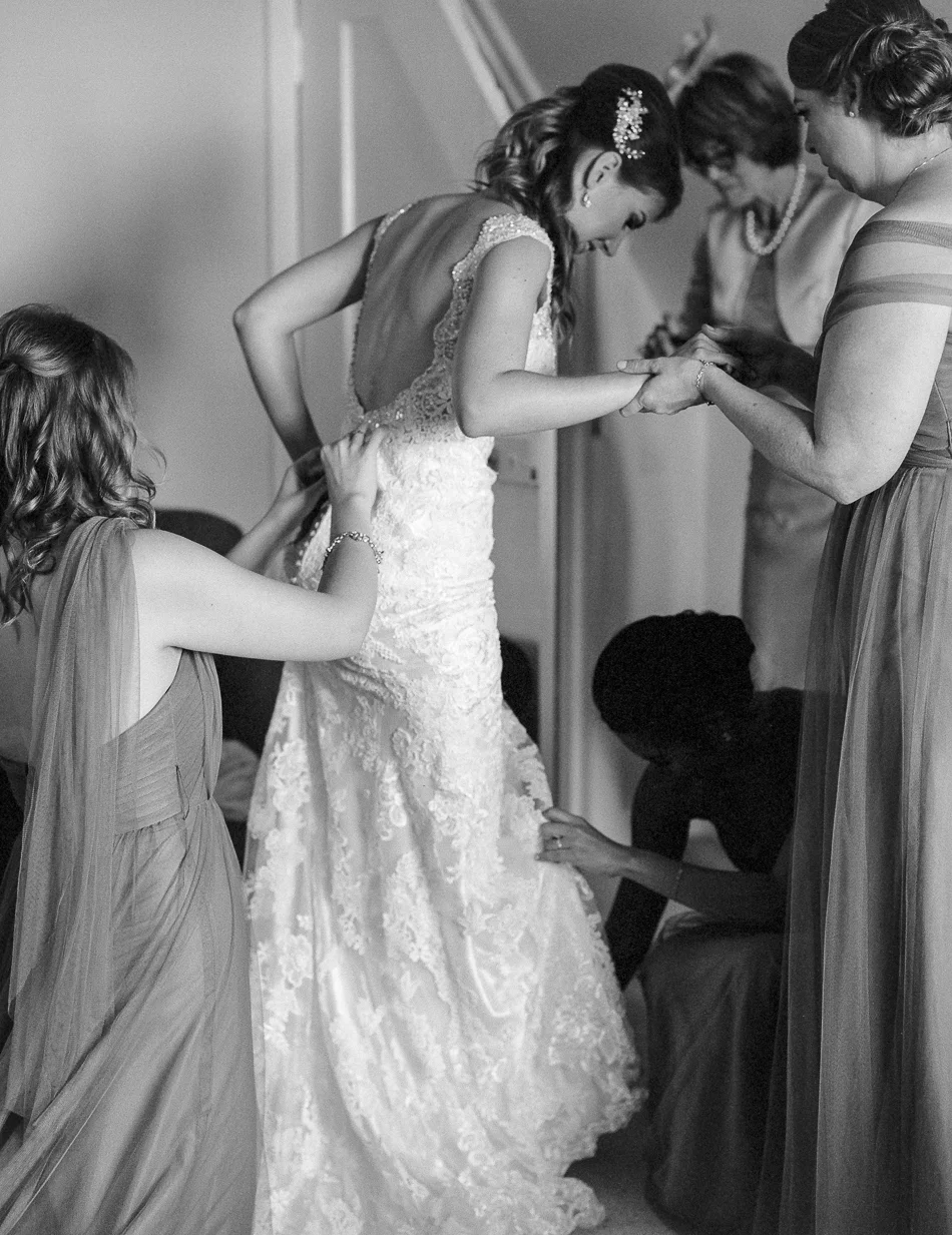 ChenSandsPhotographyMeghanChristianWedPREP-64.jpg