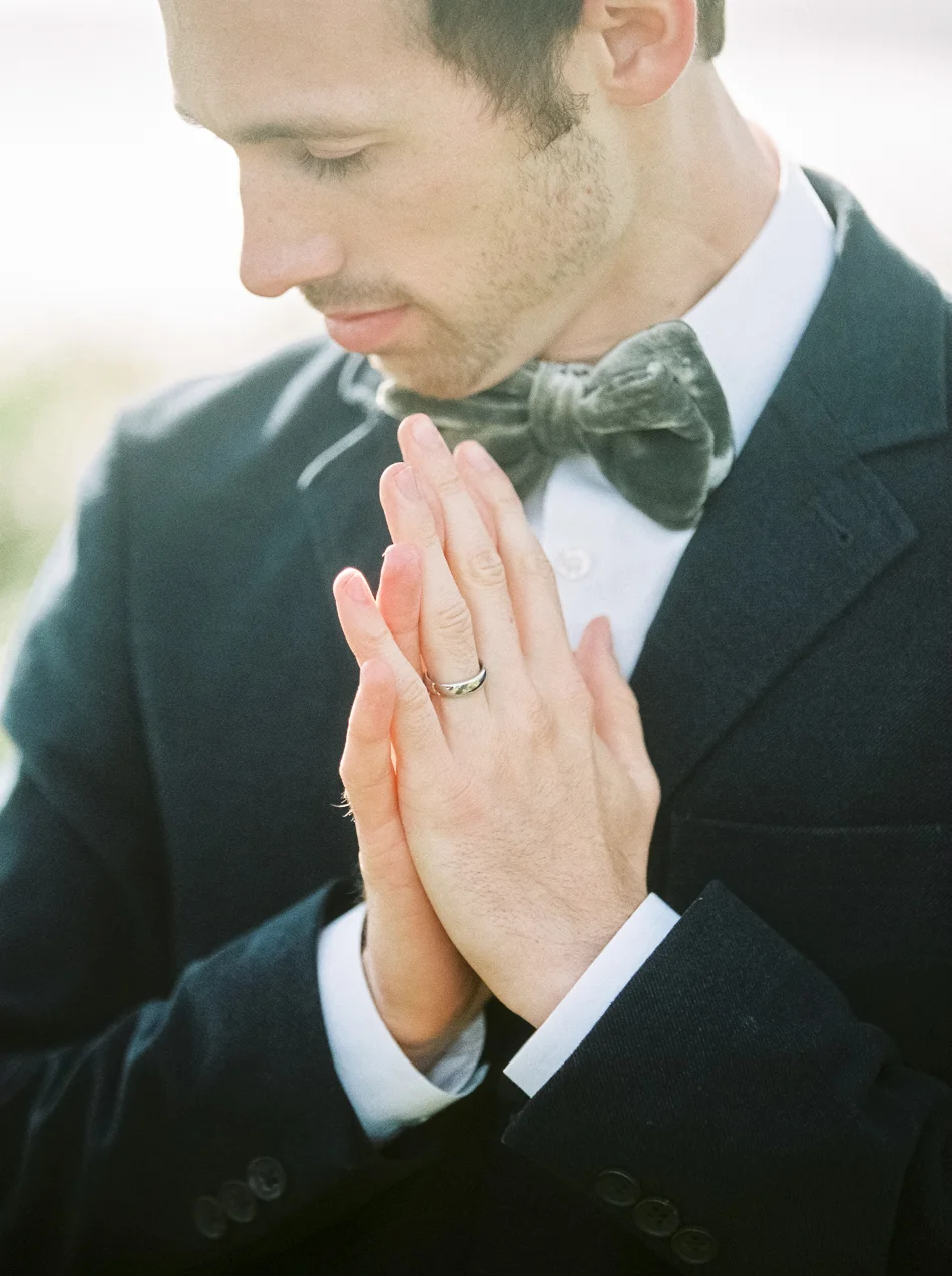 Chen-Sands-Film-Photography-Portraits-Engagement-Elopment-Ireland-9.jpg