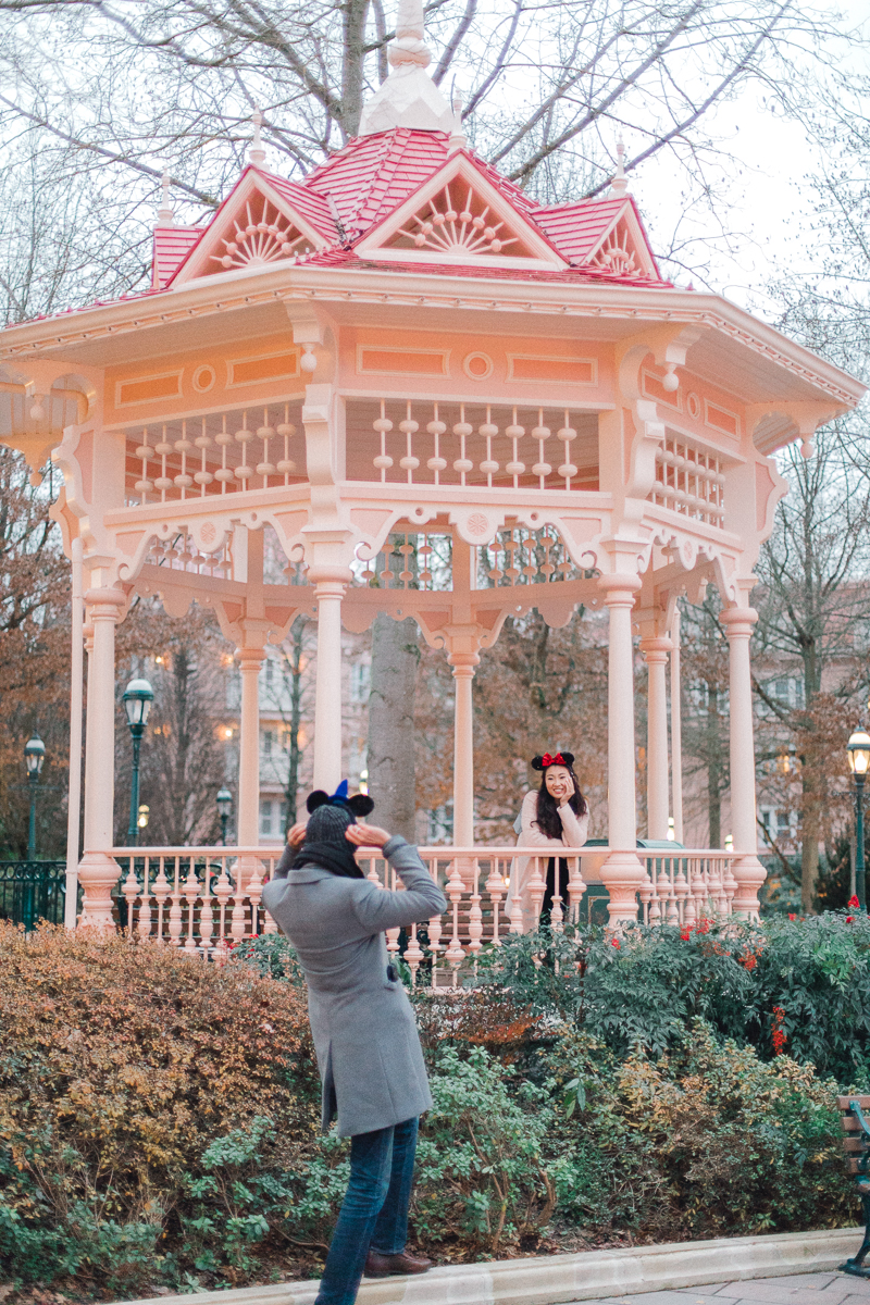 Chen Sands Paris Photographer Disneyland in Winter Engagement 26.jpg