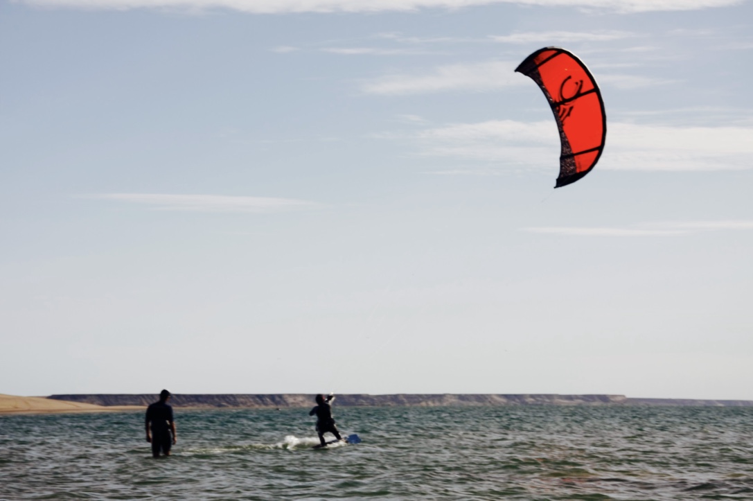 Kitesurf达赫拉| |风筝Kitesurf学校控制葡萄牙188比分直188bet体育
