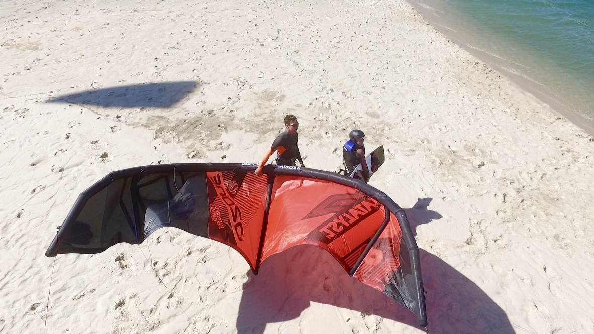 复制风筝冲浪学校Peniche -葡萄牙|风筝控制