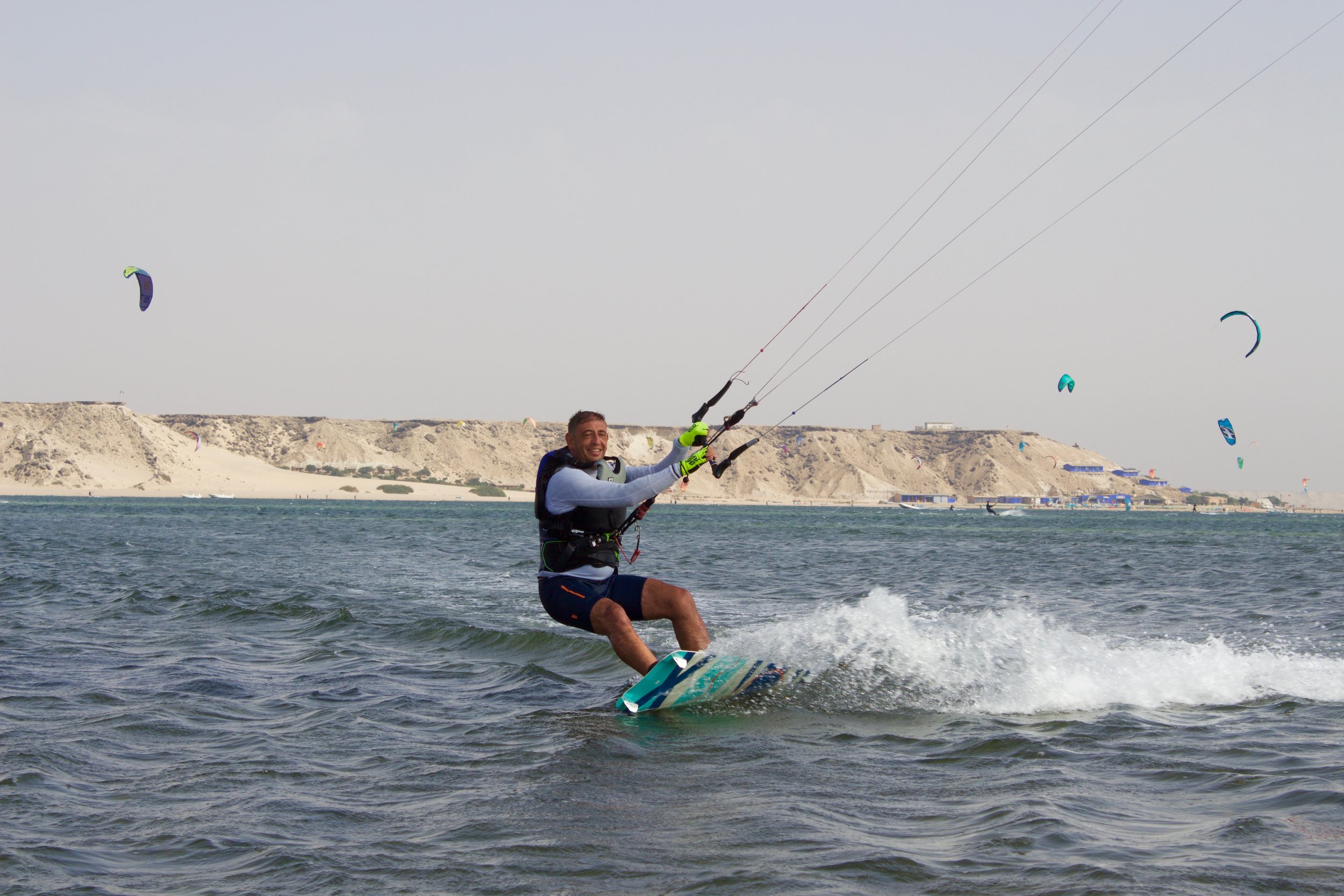 摩洛哥风筝冲浪营|风筝控制。jpg