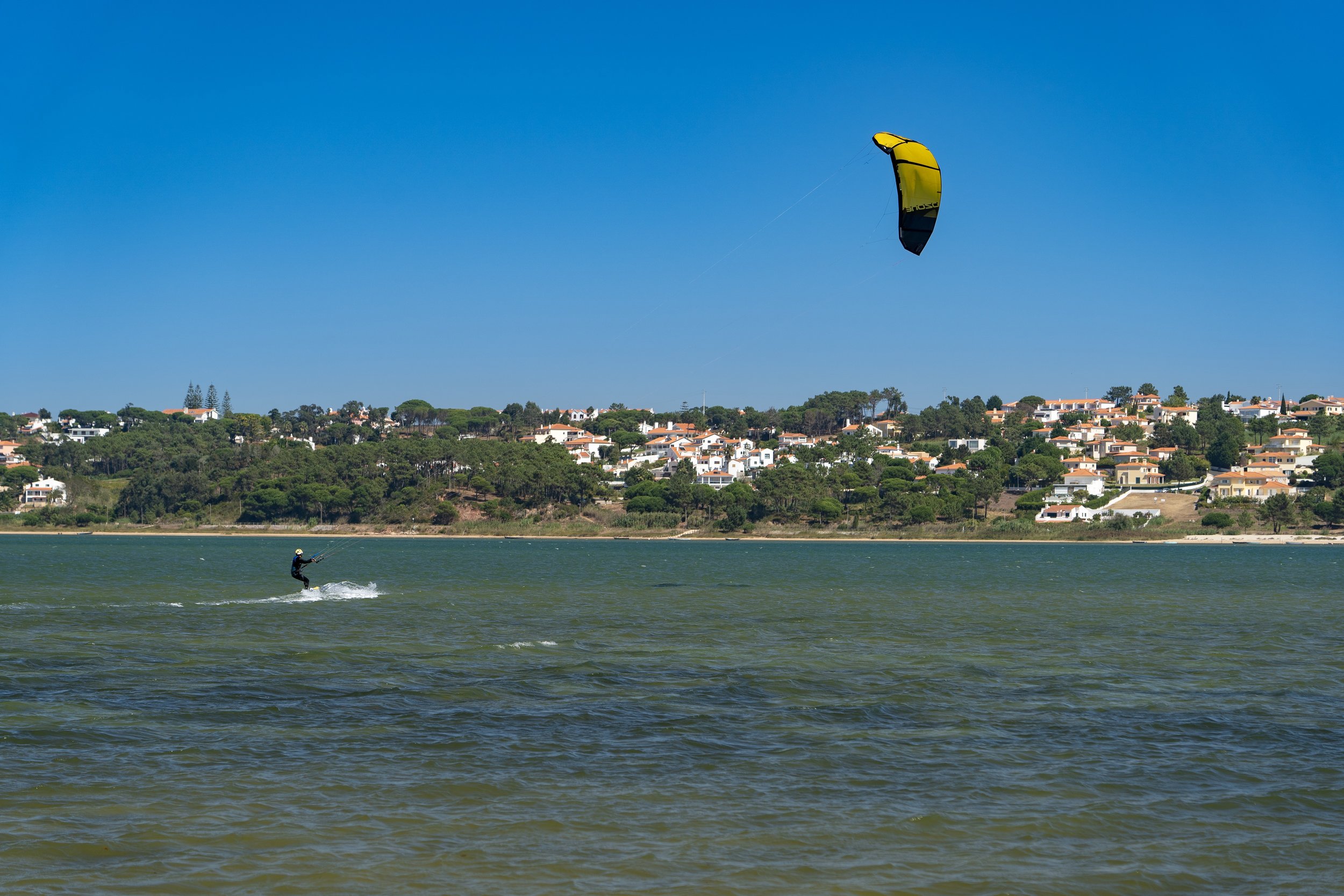 kitesurf营地peniche portugal.jpg