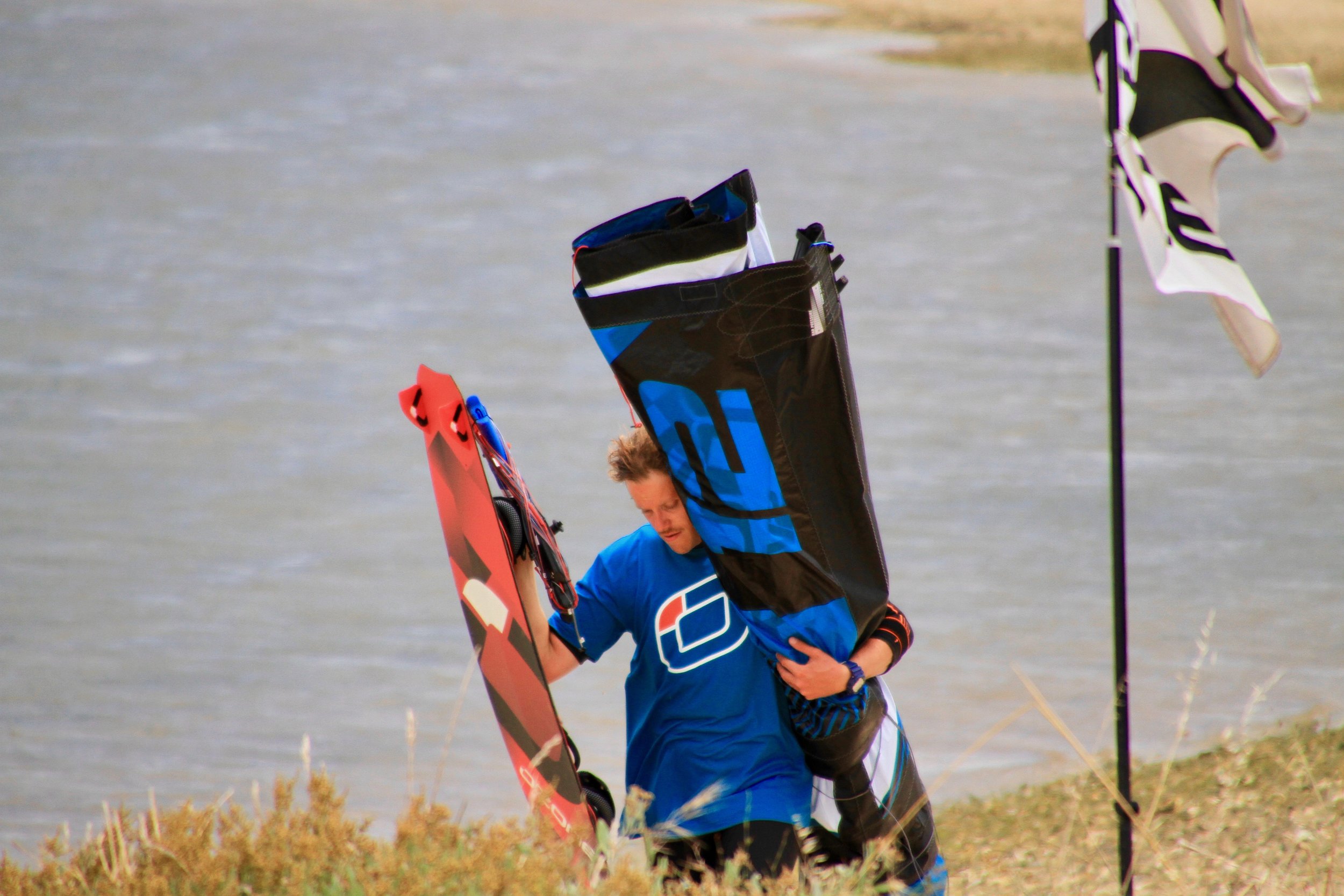 在奥比多斯泻湖风筝。jpg