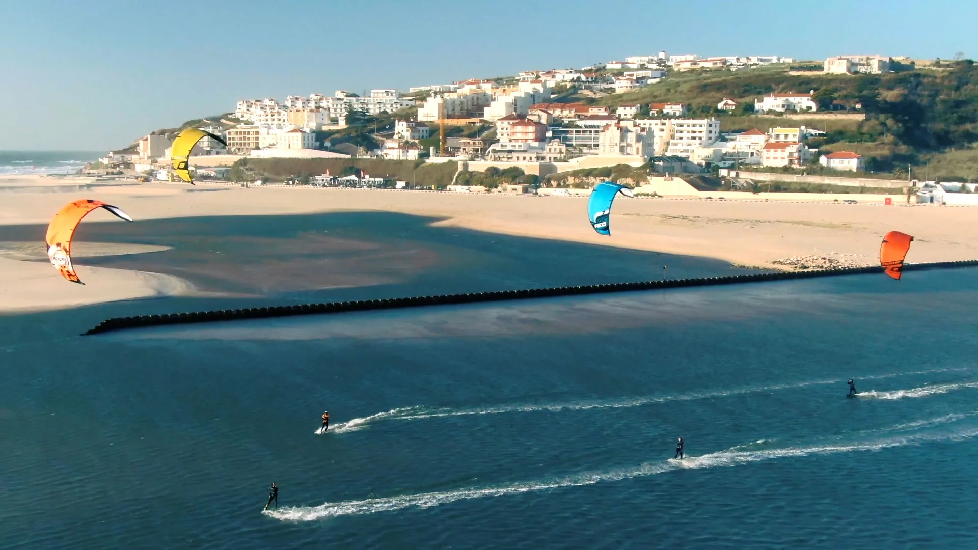 Kitesurf at Obidos lagoon, Portugal.