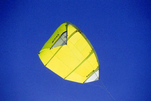 Kitesurfing: Origins and development in Portugal - Kite Control