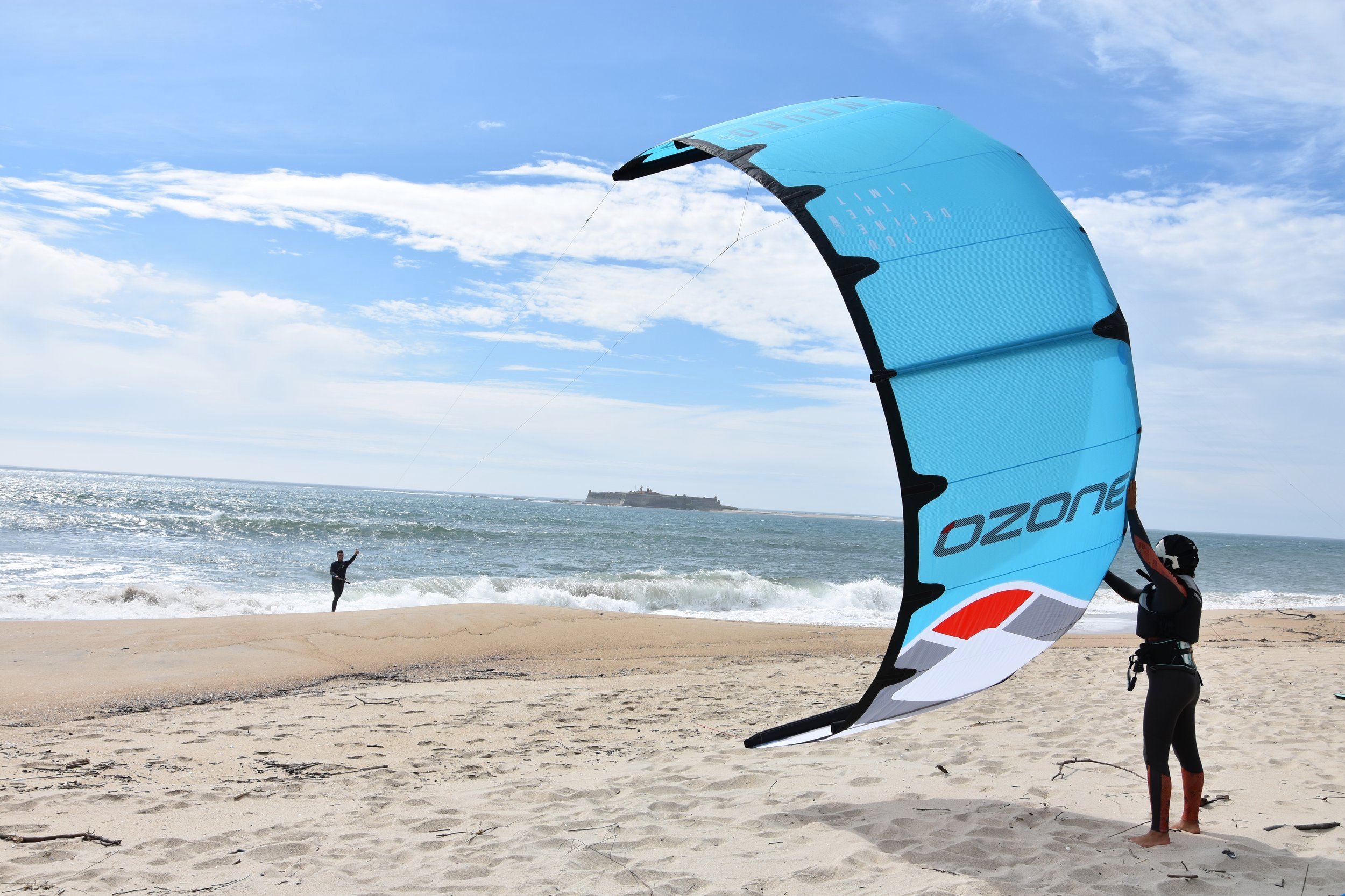 莫雷多海滩-葡萄牙:风筝控制。jpg