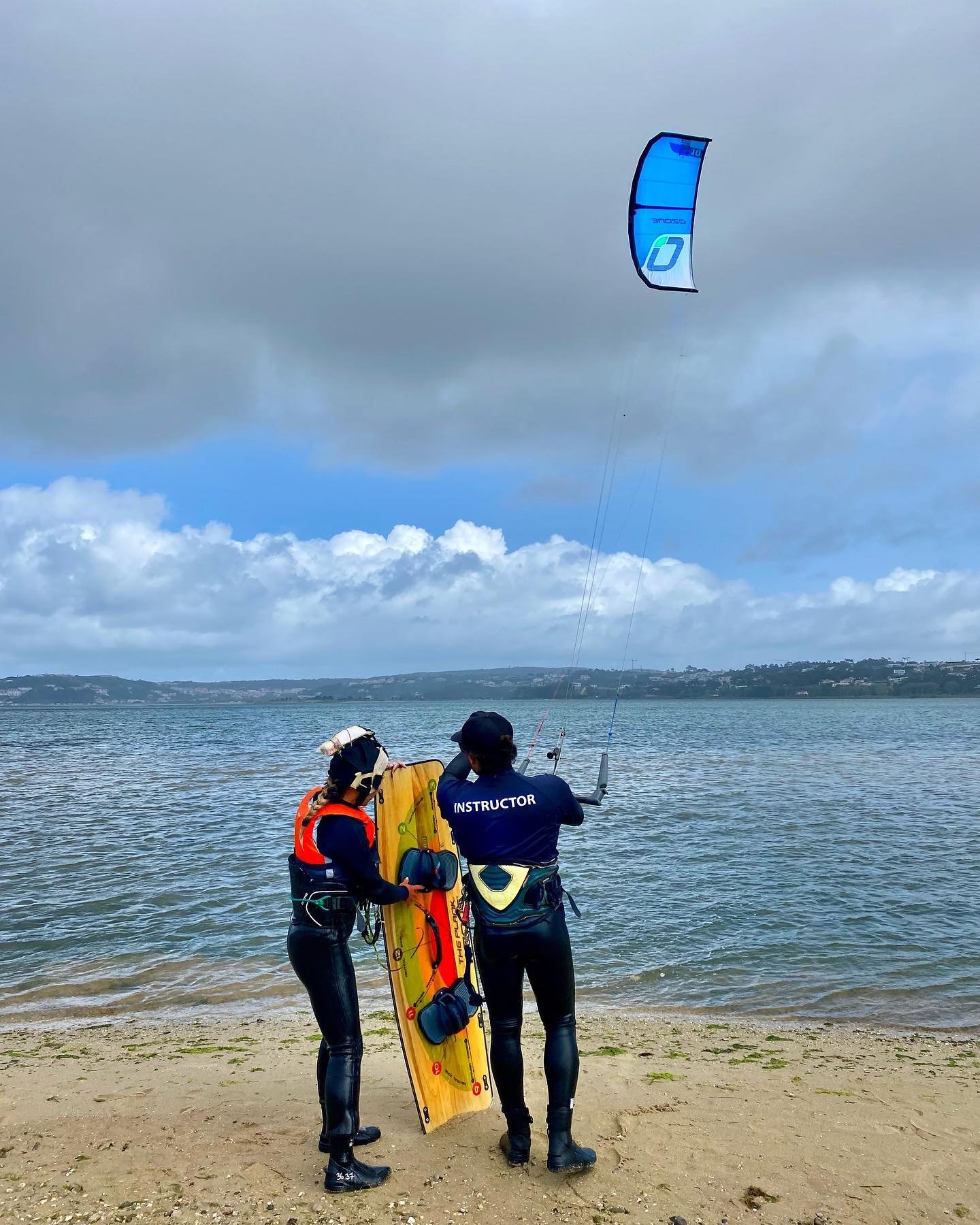 Trust the process 🙌🏻💨🌊

#kitesurf #wingfoil #paragliding #sport  #mountainbike #surf #wind #waves #ocean #amazingbeaches #travel #europe #camp #explore #fun #kitesurfschool  #lesssons #instructor #coach #progress #process 

#kiteschoolportugal
#p