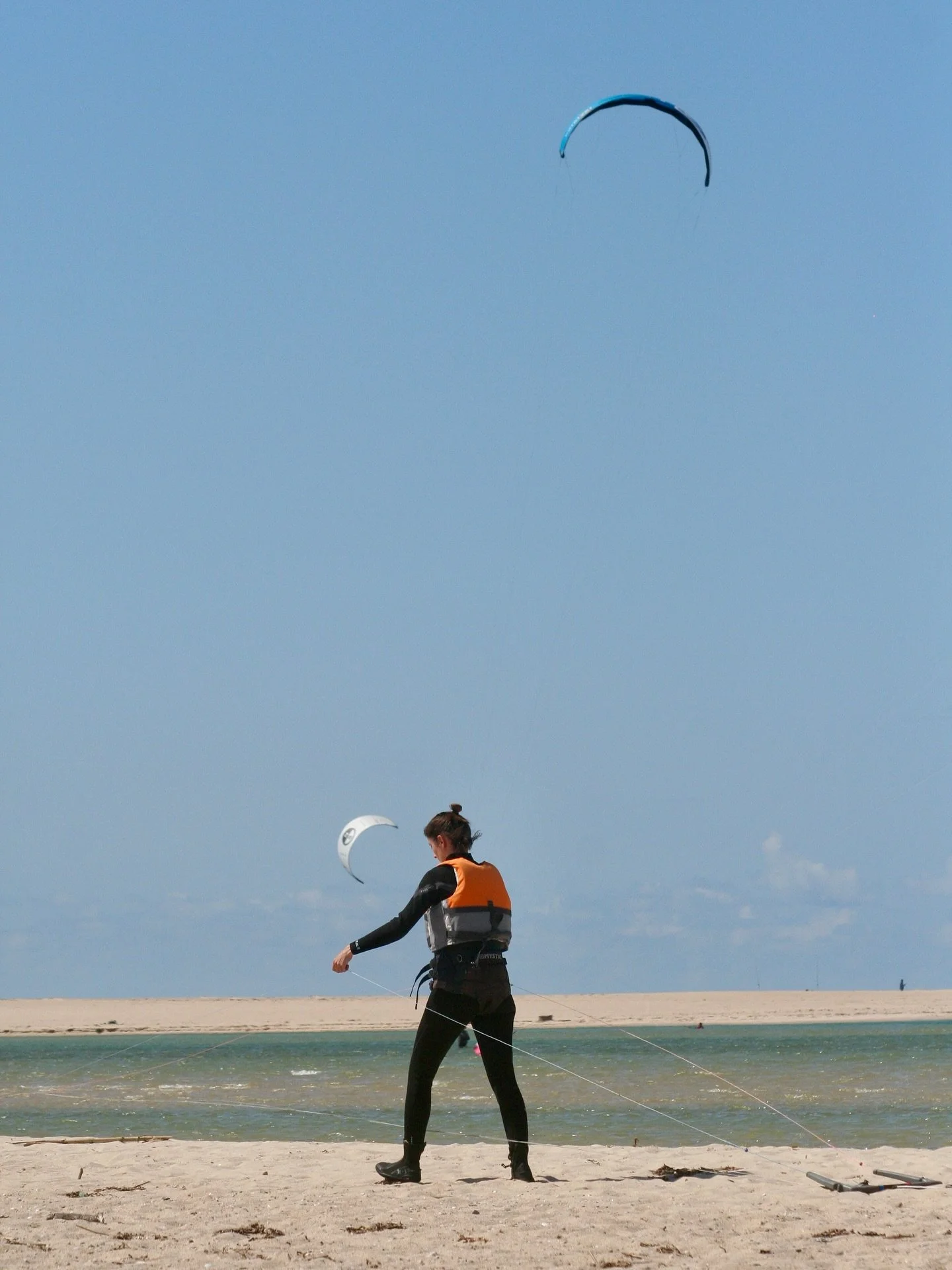 Wind&rsquo;s up, vibes high, life&rsquo;s pretty damn good 🌴💨🤙🏽

#kite #kitesurfing #kitesurf #lagoon #portugal