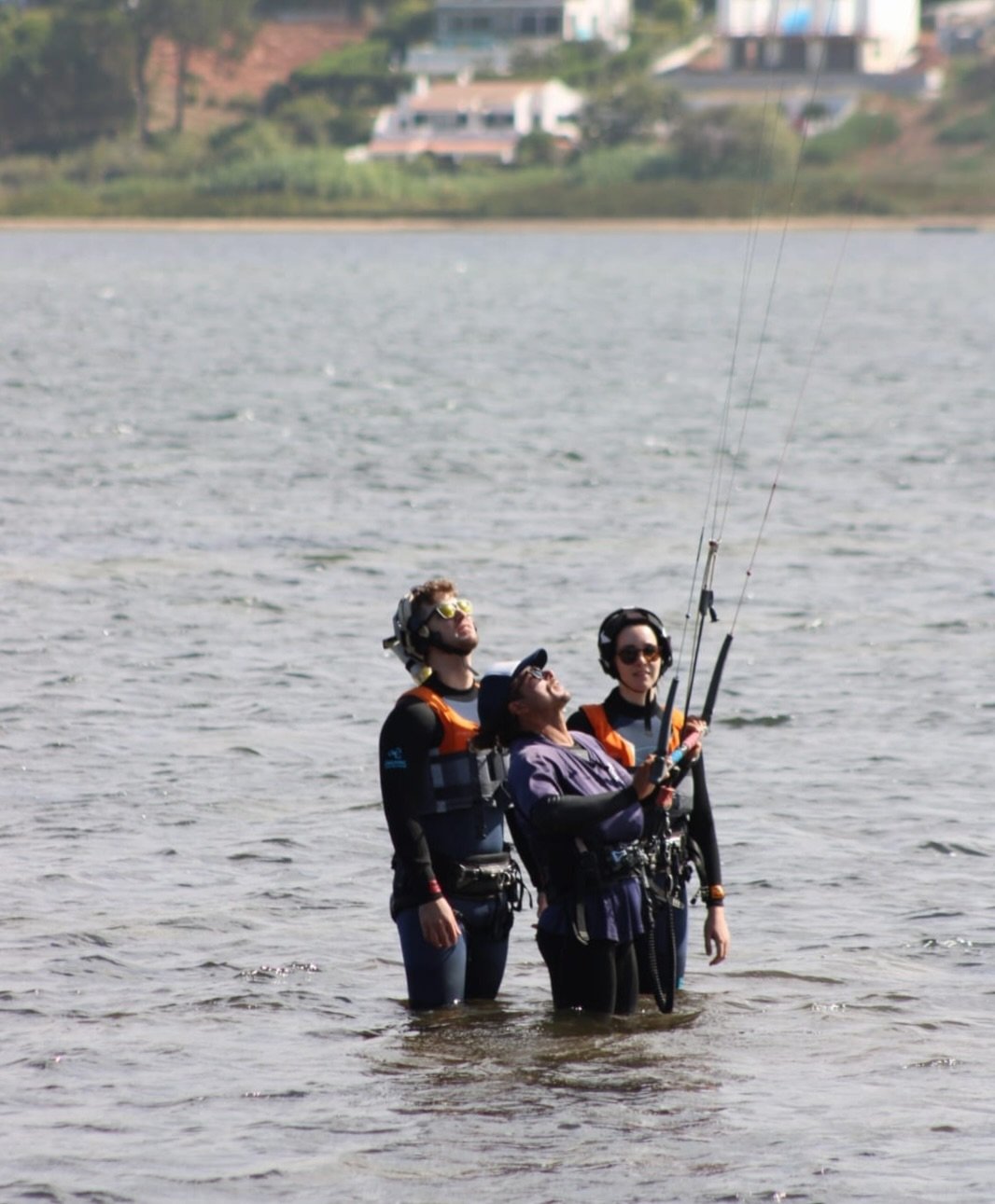 Sun &amp; fun!! 🌞🏄🏽&zwj;♀️🤙🏽

#kitesurfing #portugal @ozonekites