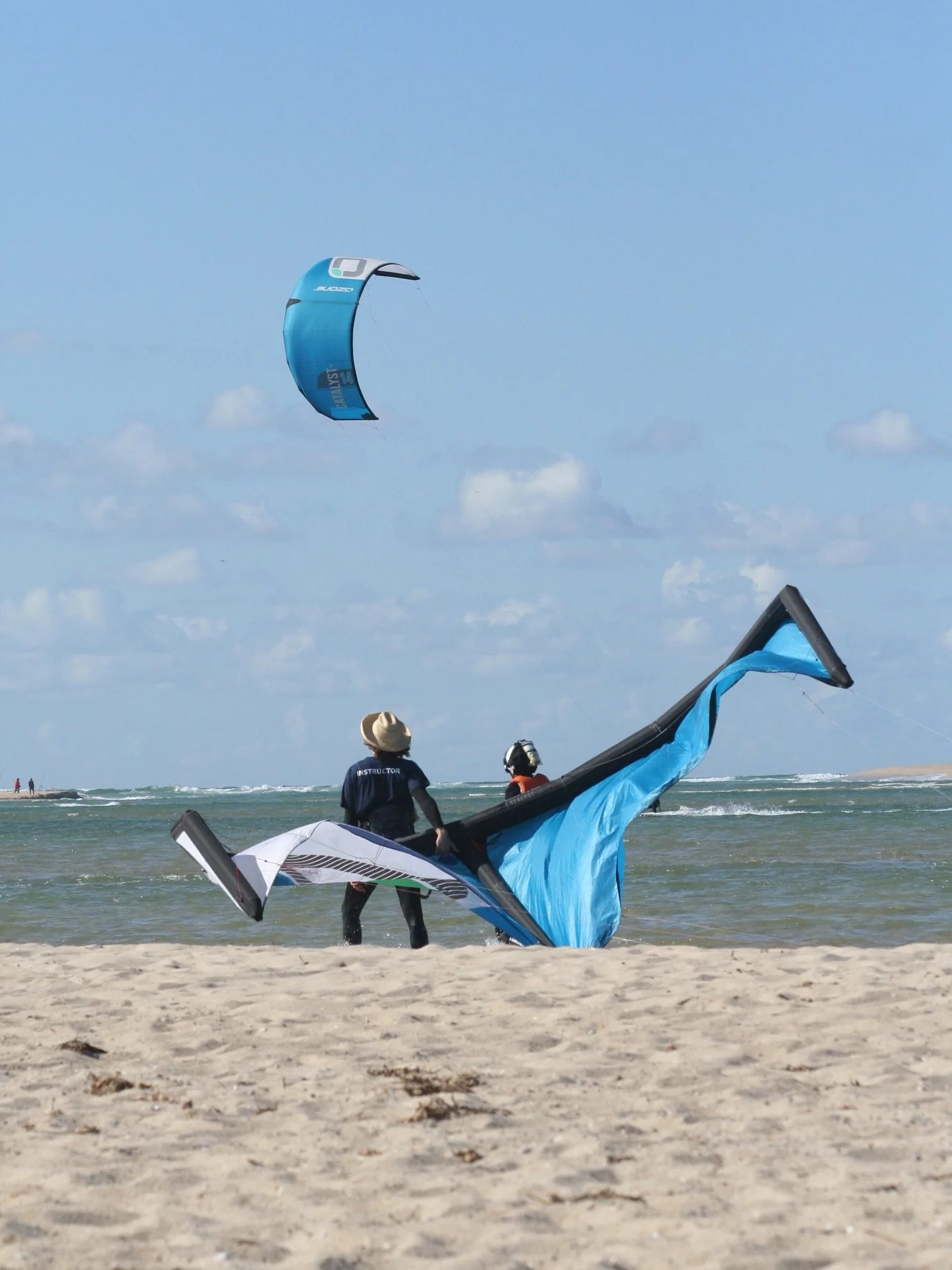 Sol + vento + boas vibes = dia perfeito ☀️🌬️✨

#kitesurfing #paradise #lagoon #portugal