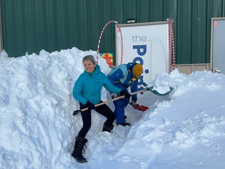 Not your usual rescue for the @southamptonvillageoceanrescue  But they saved by shoveling the ocean of snow in front of our door! Big thanks to Alex King, Kyle Cranston, Lauren Matzen and Scott Lewis for this huge give-back. #givewhereyoulive