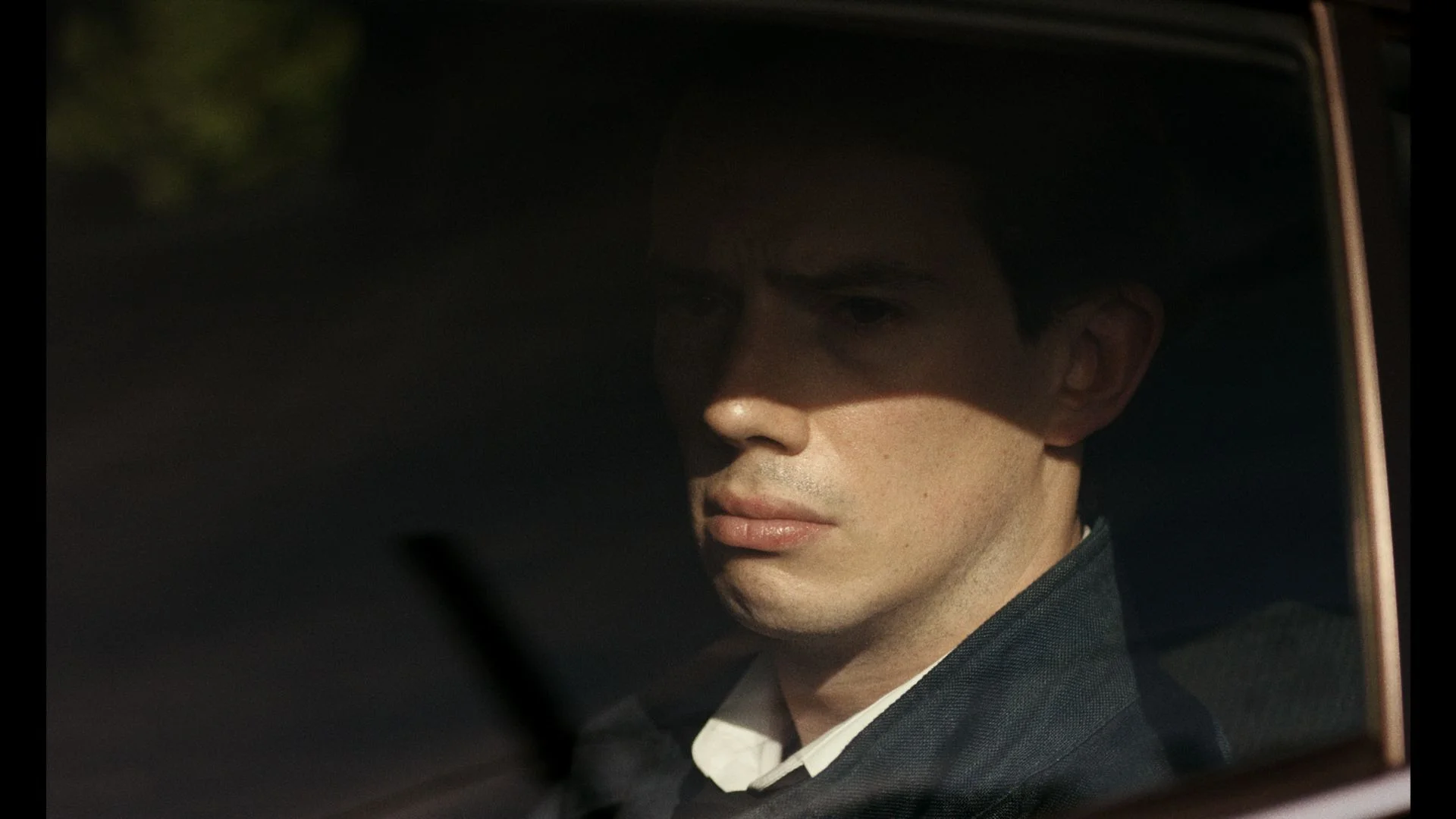 the_paris_syndrome_edit_REC709.00_00_11_15.Still002.jpg