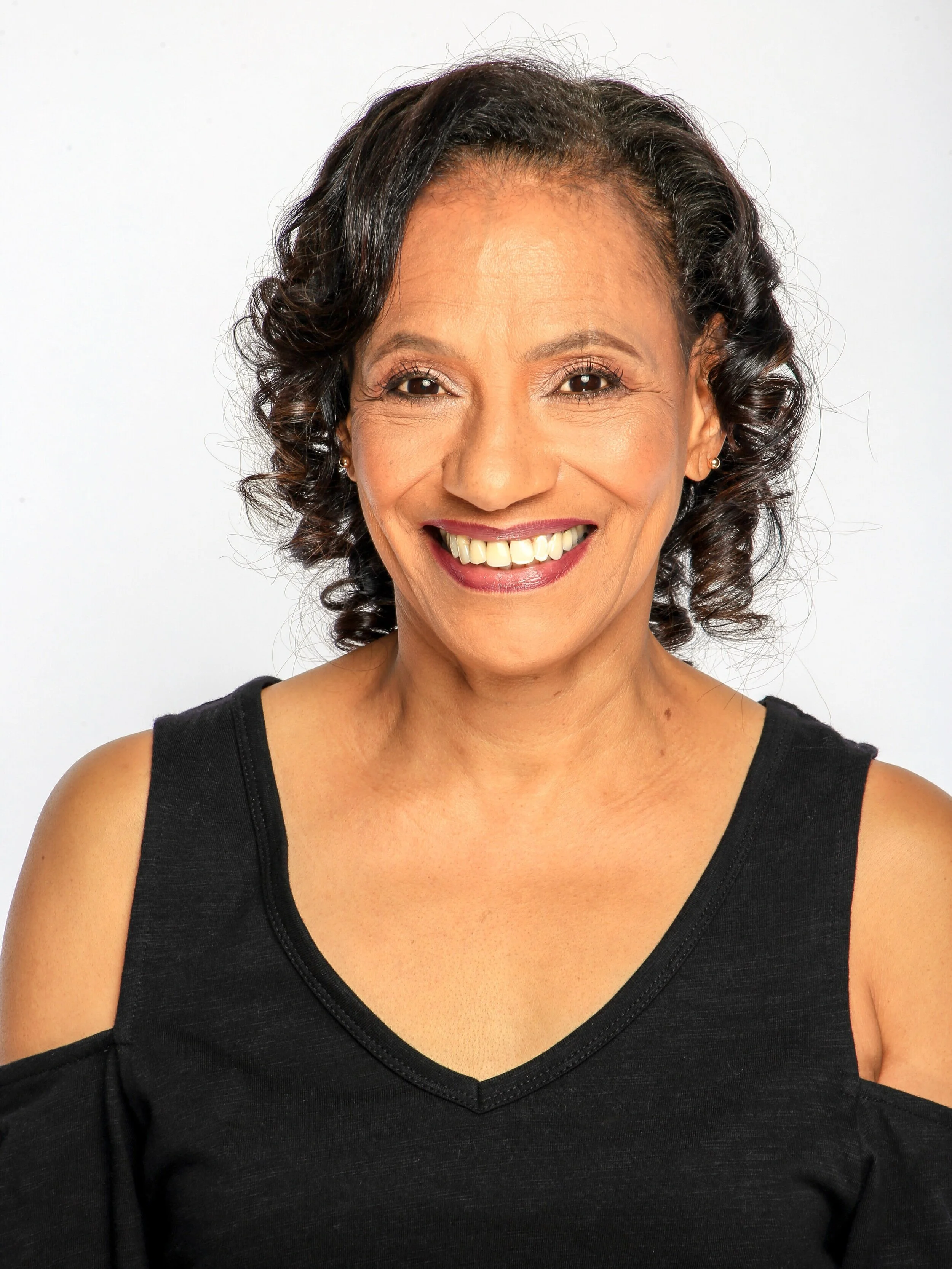 Dr. Theresa Howarddt3.danceDr. Theresa Howard Is a native of New York and holds a Bachelor degree in Dance Theatre, a Masters degree in Dance-Movement Therapy, and a Doctorate in Education. She is an assistant professor of dance on the dance faculty…