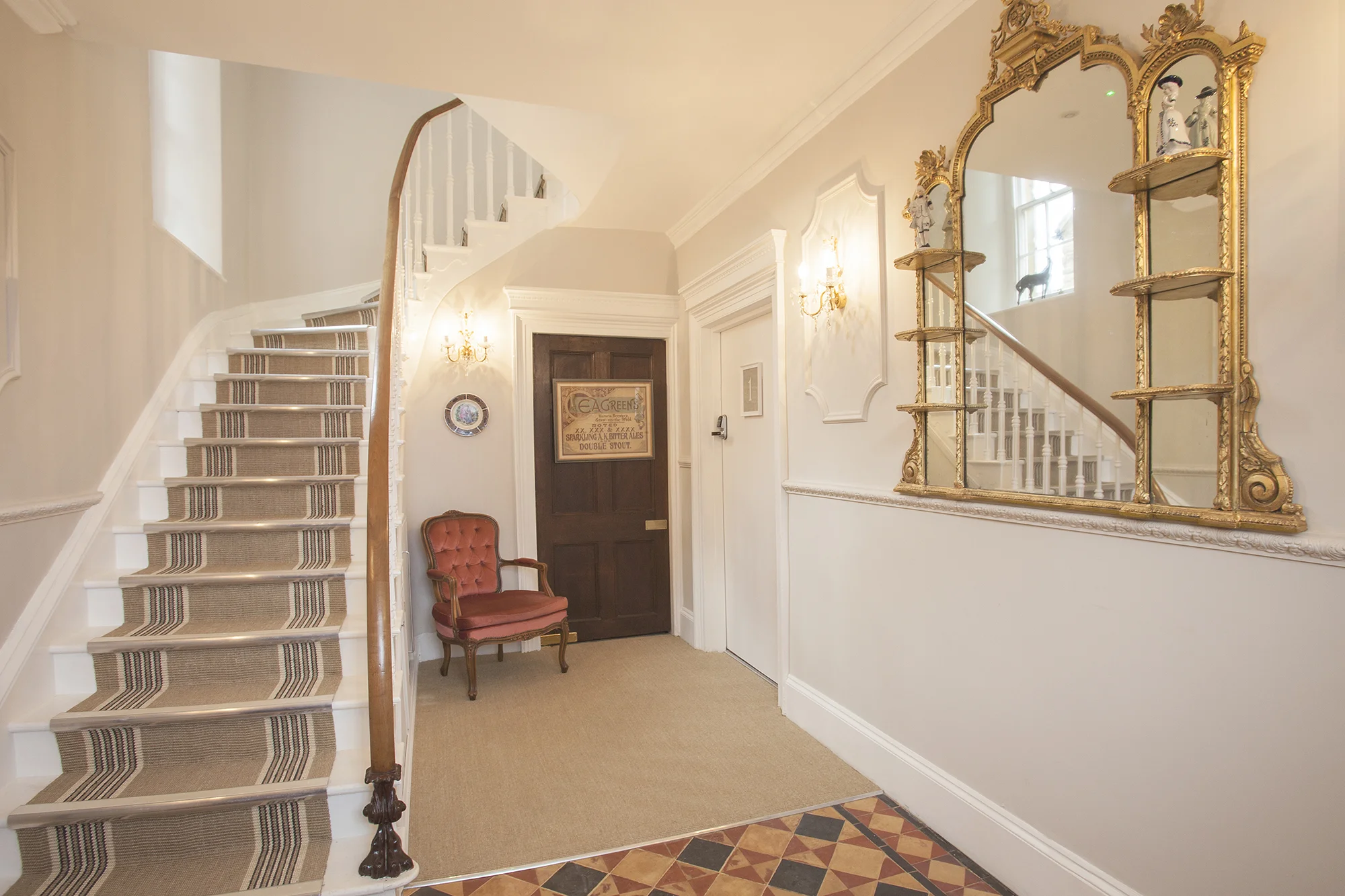 Hallway.jpg