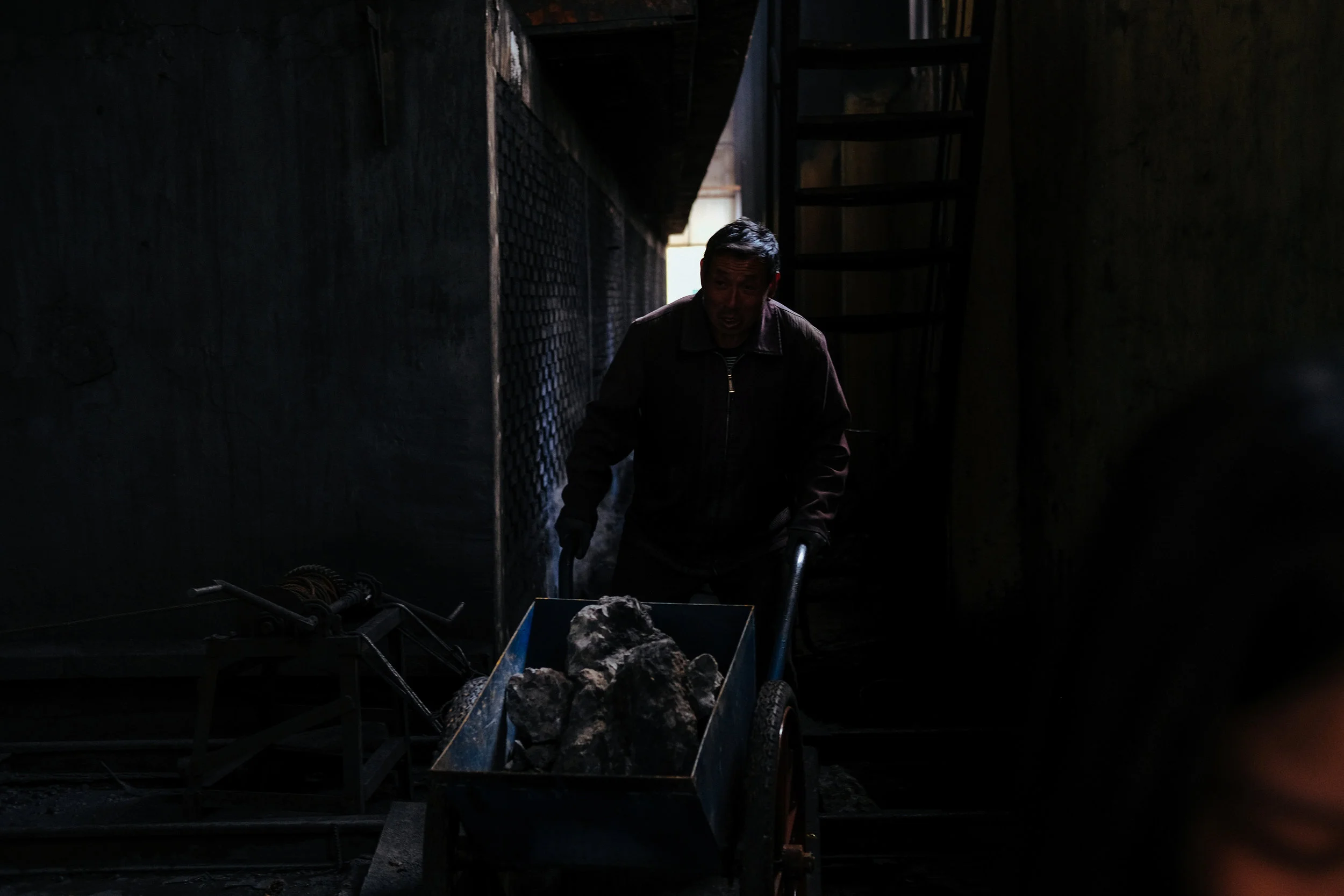 190131 Yang_Scenes From An Industrial City-5.jpg