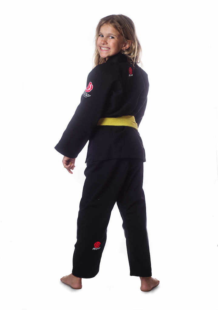 FlowKimonos_WhiteBackground_HiRes_2016_LolaLandPhotography_--7_1024x1024.png