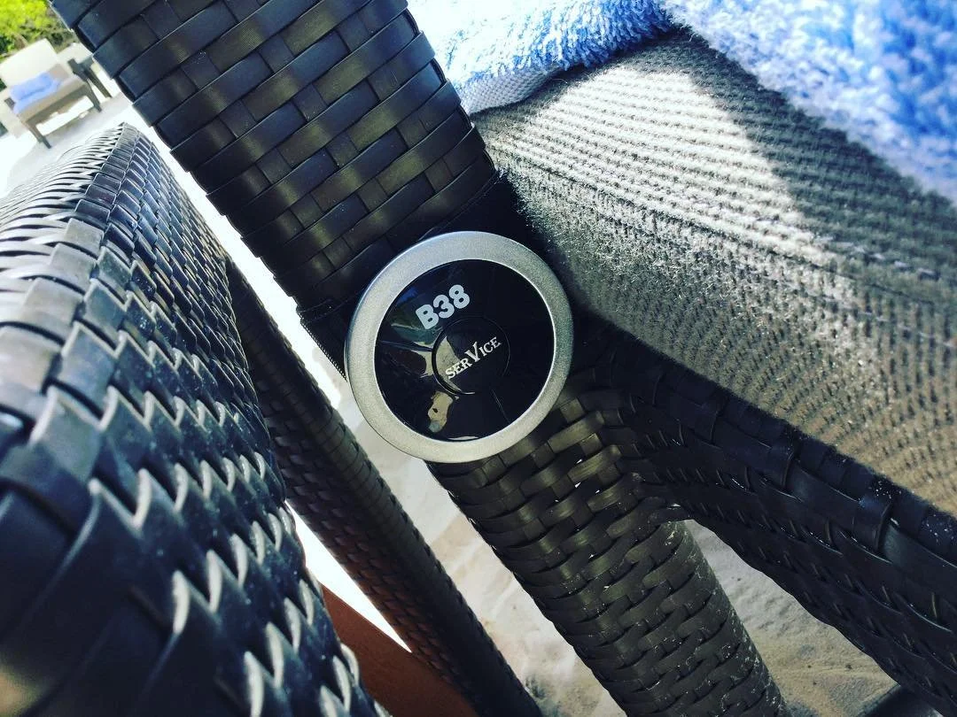 Best way to order from your sun lounger?  Try this new wifi button connected to attendants smart watches.  @fairmonthotels #bermuda #gadgets #coolstuff #taketheworld