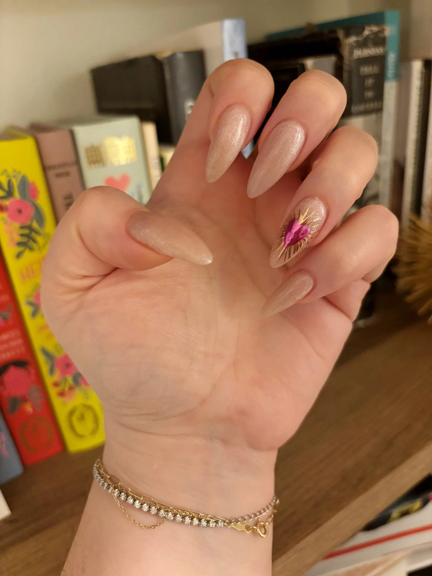 This manicure deserves its own post ✨💗 @jossynails_